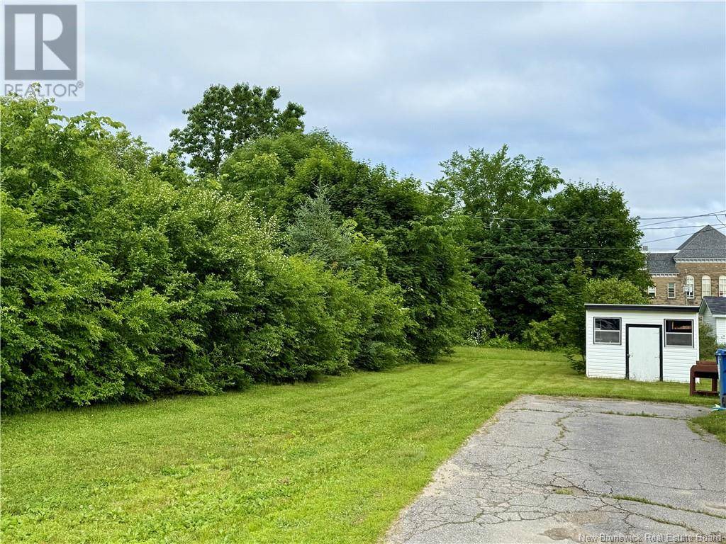 Miramichi, NB E1N1W9,10 Marven Street