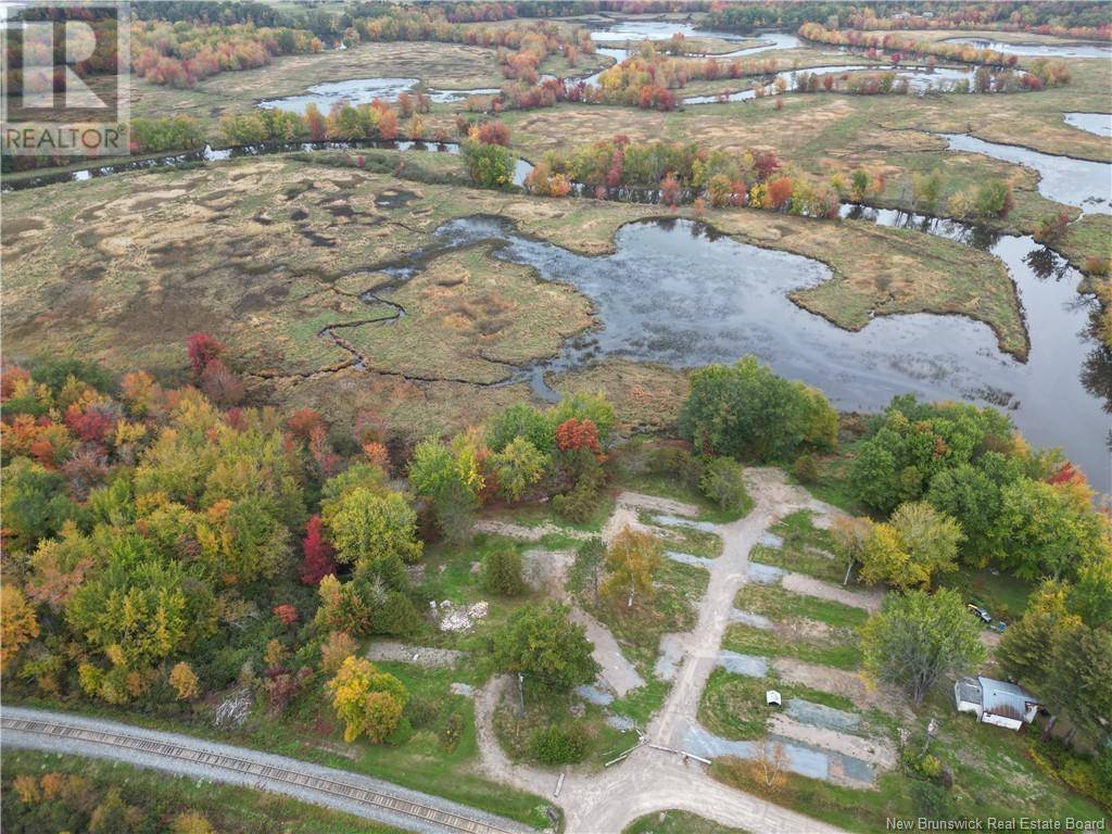 Grand Bay-westfield, NB E5K3L6,382 Riverbank Lane