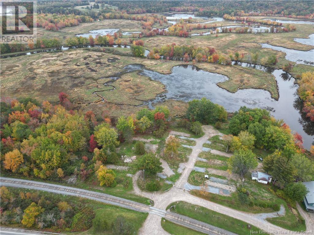 Grand Bay-westfield, NB E5K3L6,382 Riverbank Lane