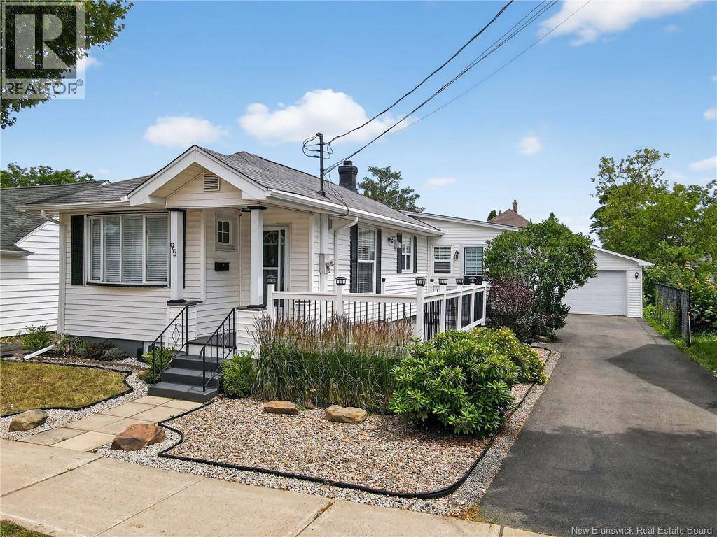 Moncton, NB E1C6A2,95 Maple Street