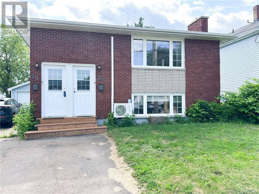 Moncton, NB E1C7P1,74-76 Oakland Avenue
