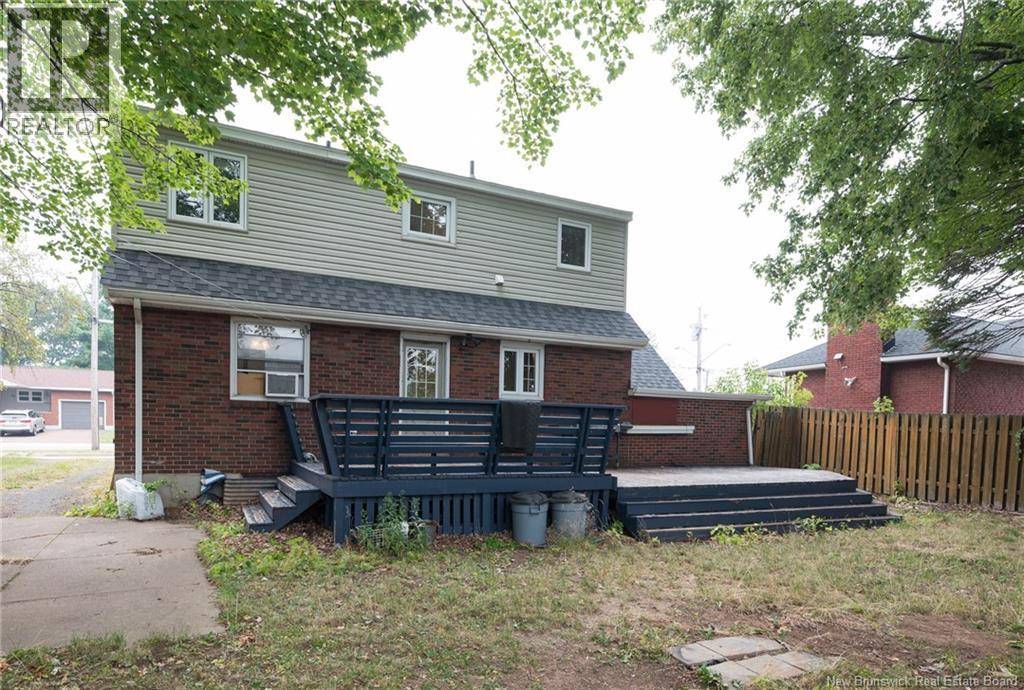 Moncton, NB E1C6Z2,61 Macbeath Avenue