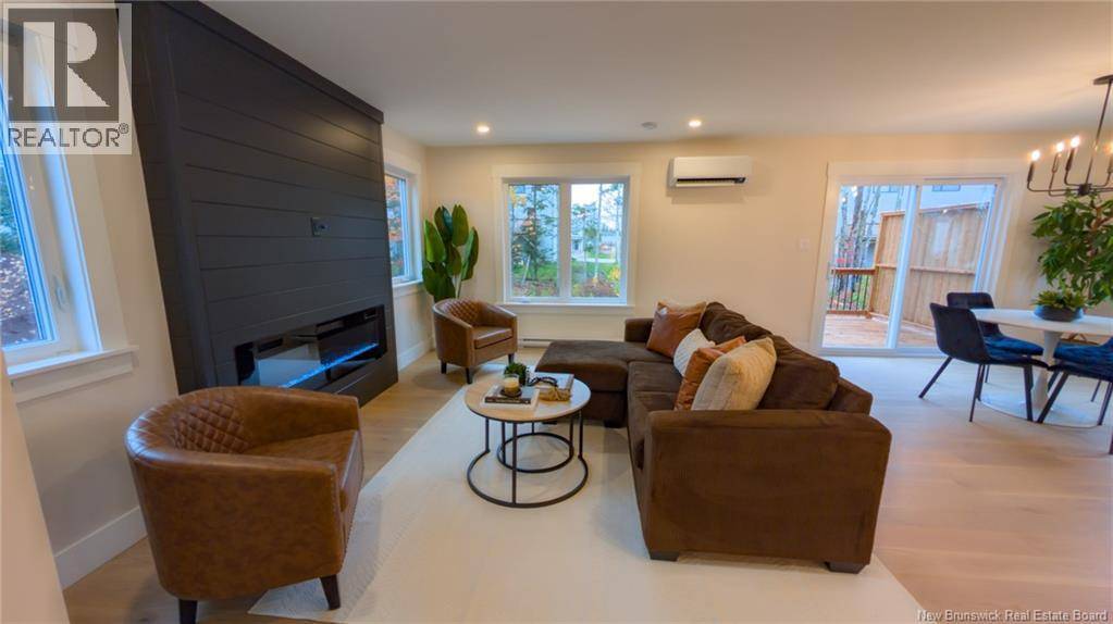 Moncton, NB E1G2V5,15 Rachel Street