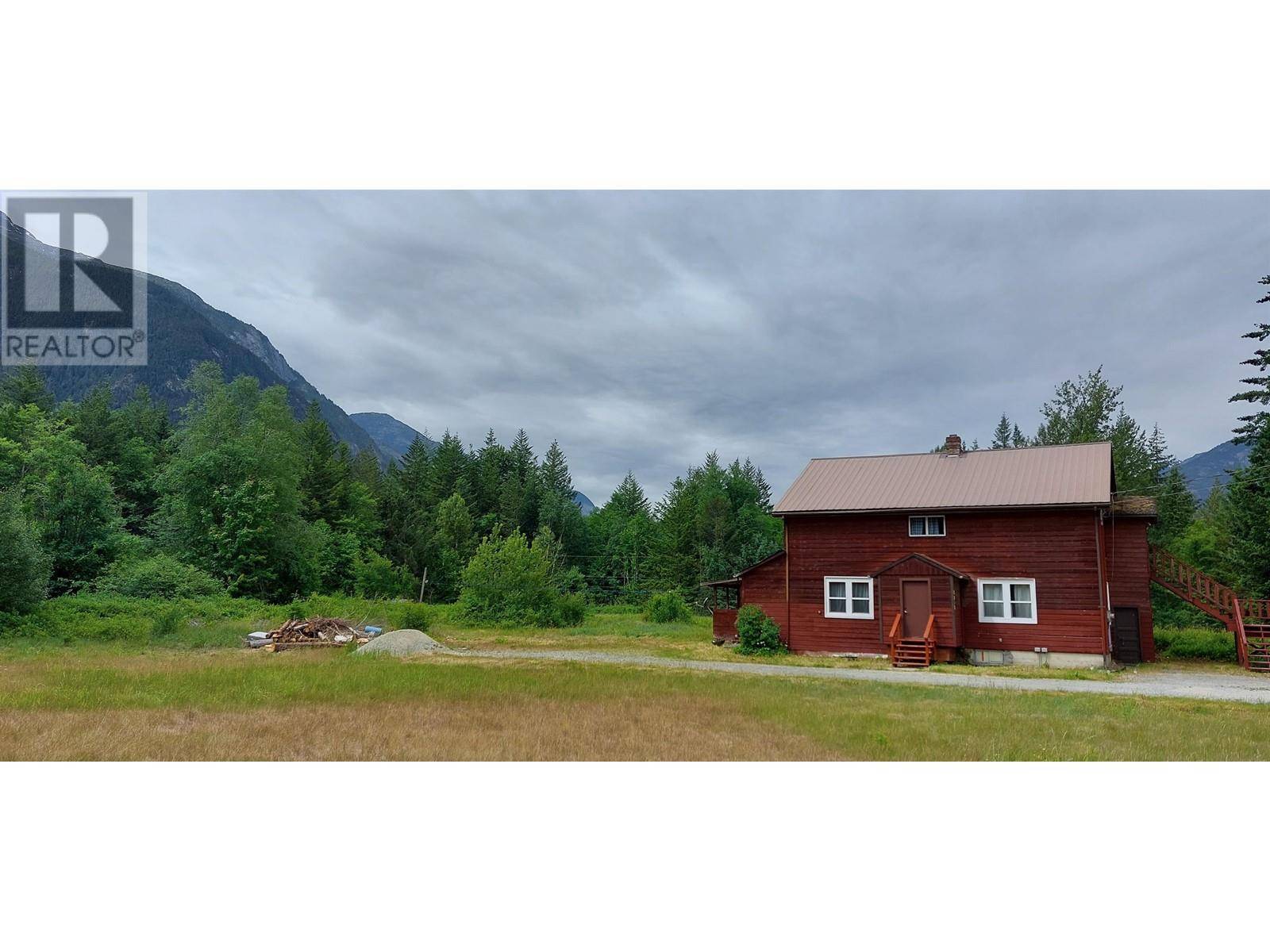 Bella Coola, BC V0T1H0,2335 MACKENZIE 20 HIGHWAY