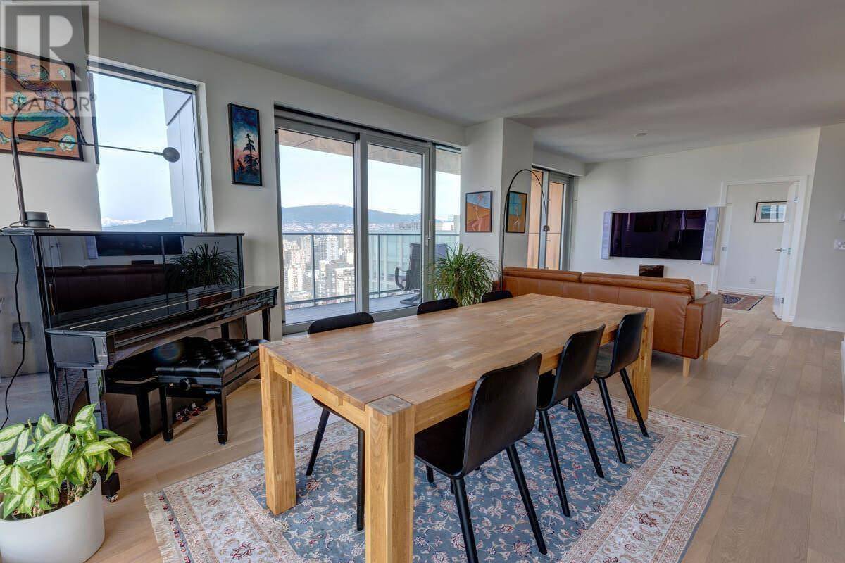 Vancouver, BC V6Z0G5,1480 HOWE ST #3703