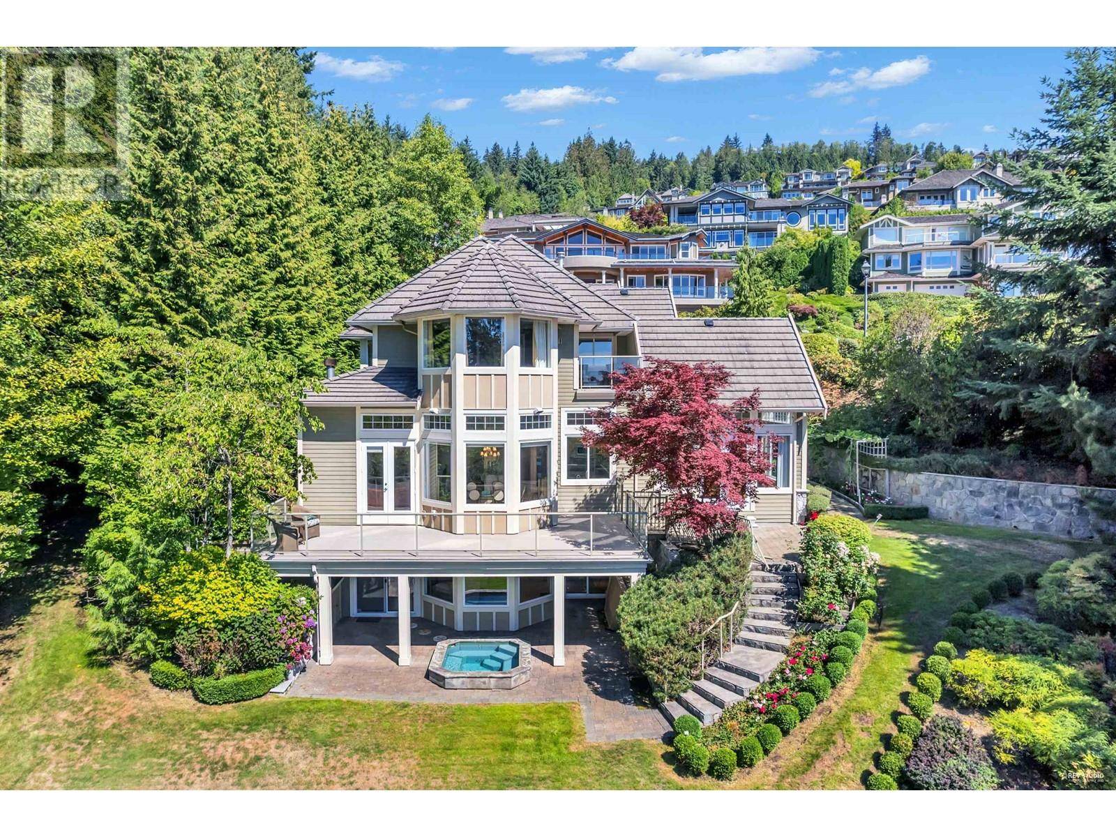 West Vancouver, BC V7S3H7,2398 CONSTANTINE PLACE