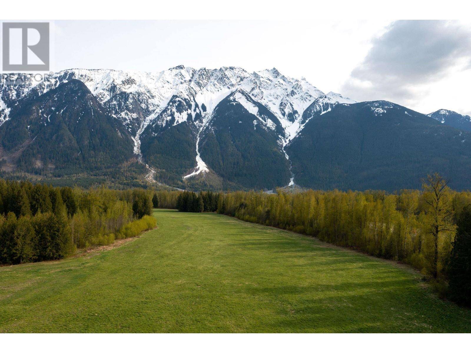 Pemberton, BC V0N2L0,1692 HIGHWAY 99