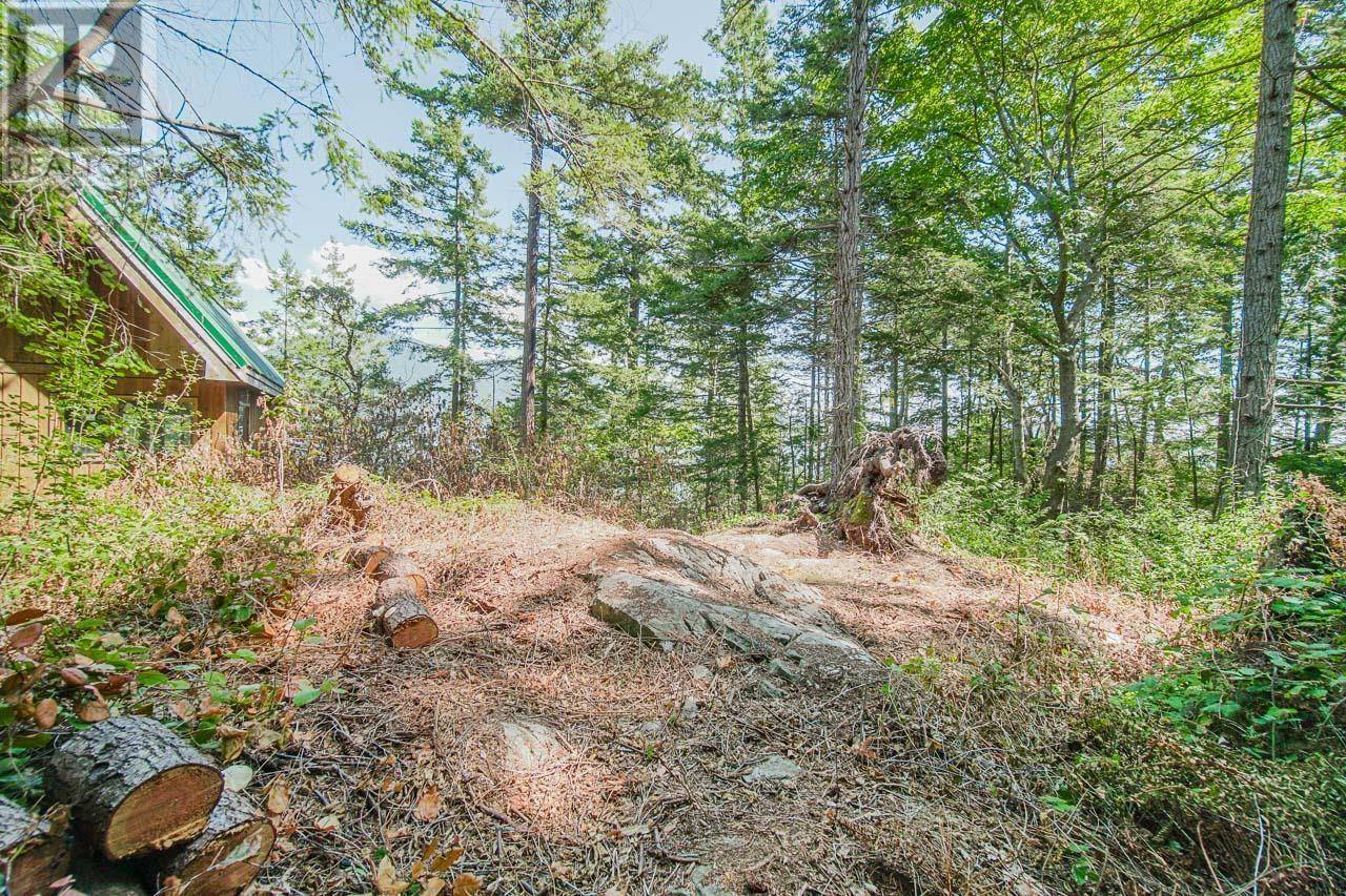 West Vancouver, BC V7W1V7,16 PASSAGE ISLAND
