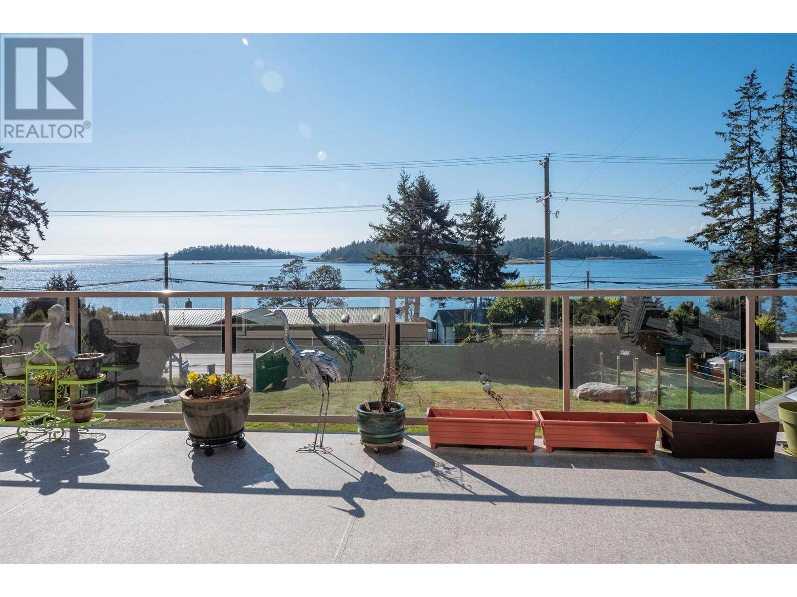 Sechelt, BC V0N3A8,6682 SUNSHINE COAST HIGHWAY