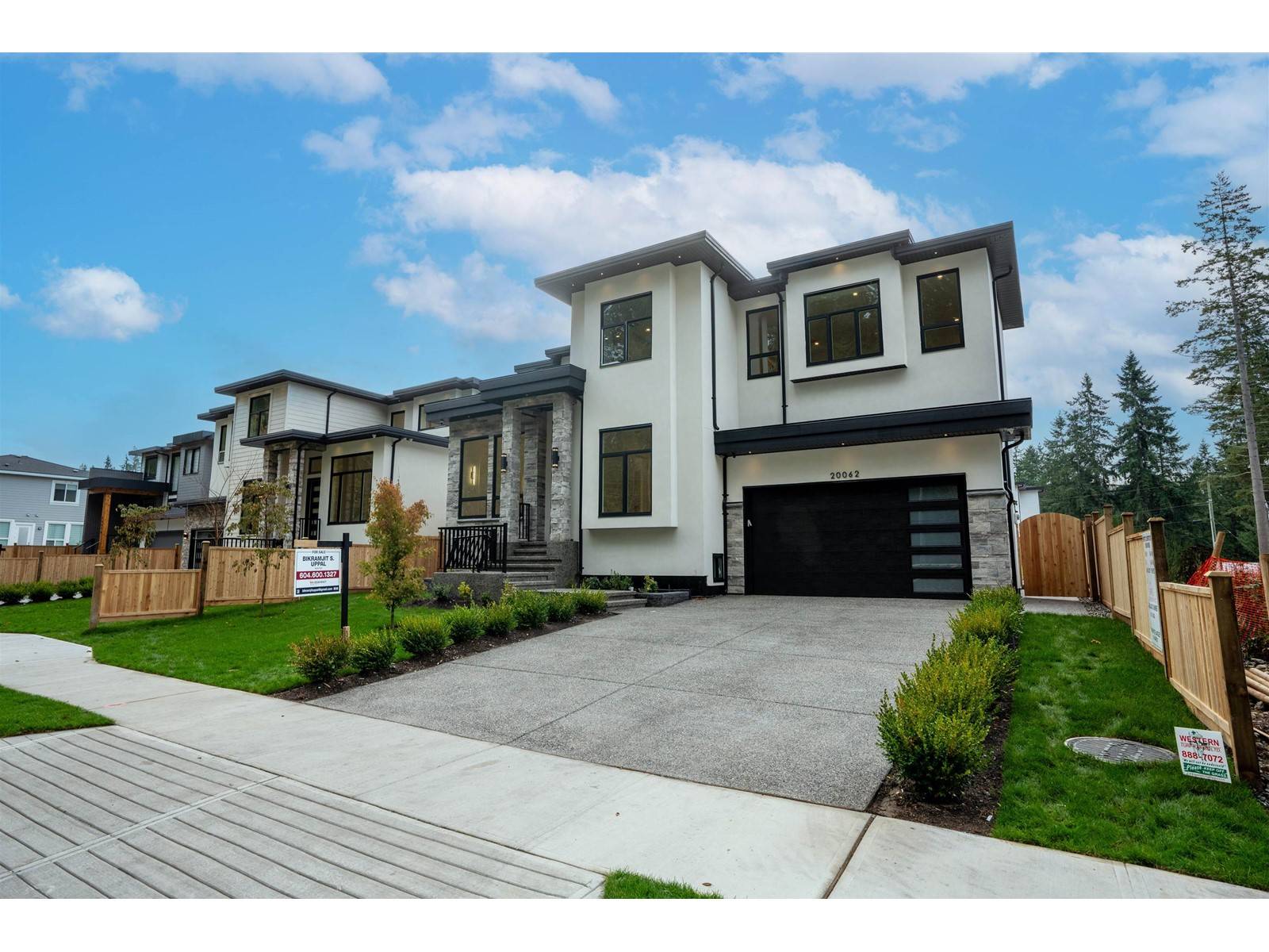 Langley, BC V2Z0B6,20062 27A AVENUE