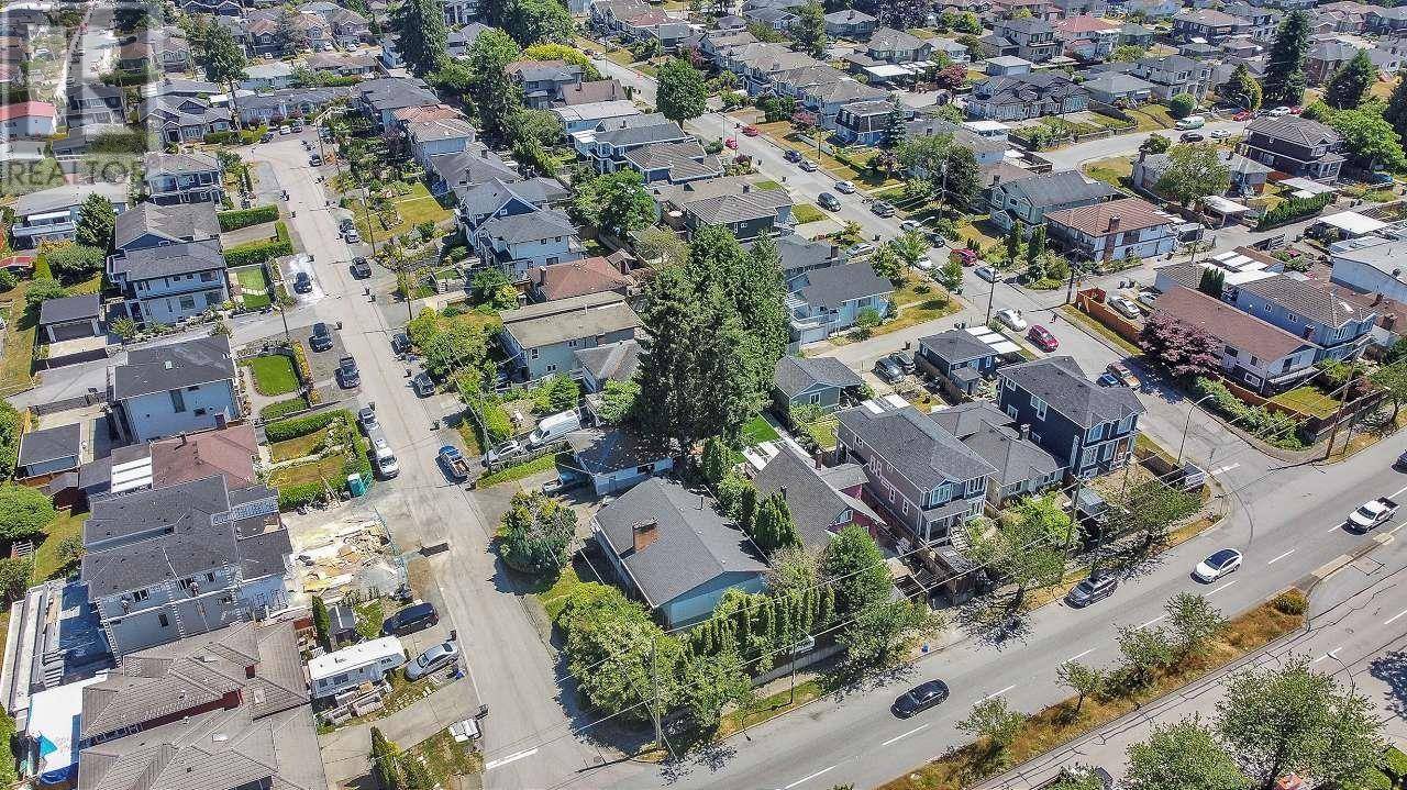 Burnaby, BC V5G2K9,3723 PRICE STREET