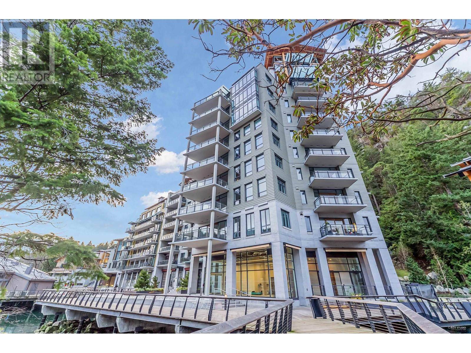 West Vancouver, BC V7W0A4,6707 NELSON AVE #1002