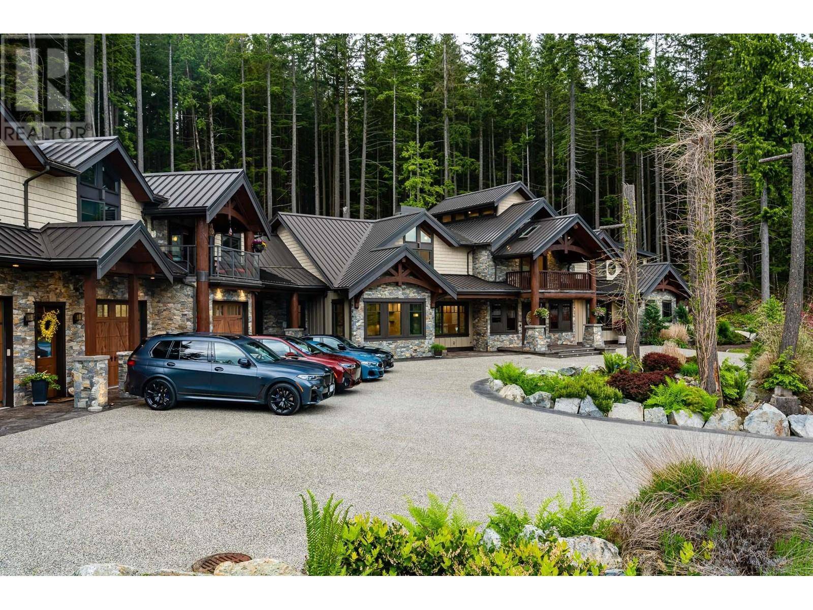 Anmore, BC V3H5G6,3299 BLACK BEAR WAY