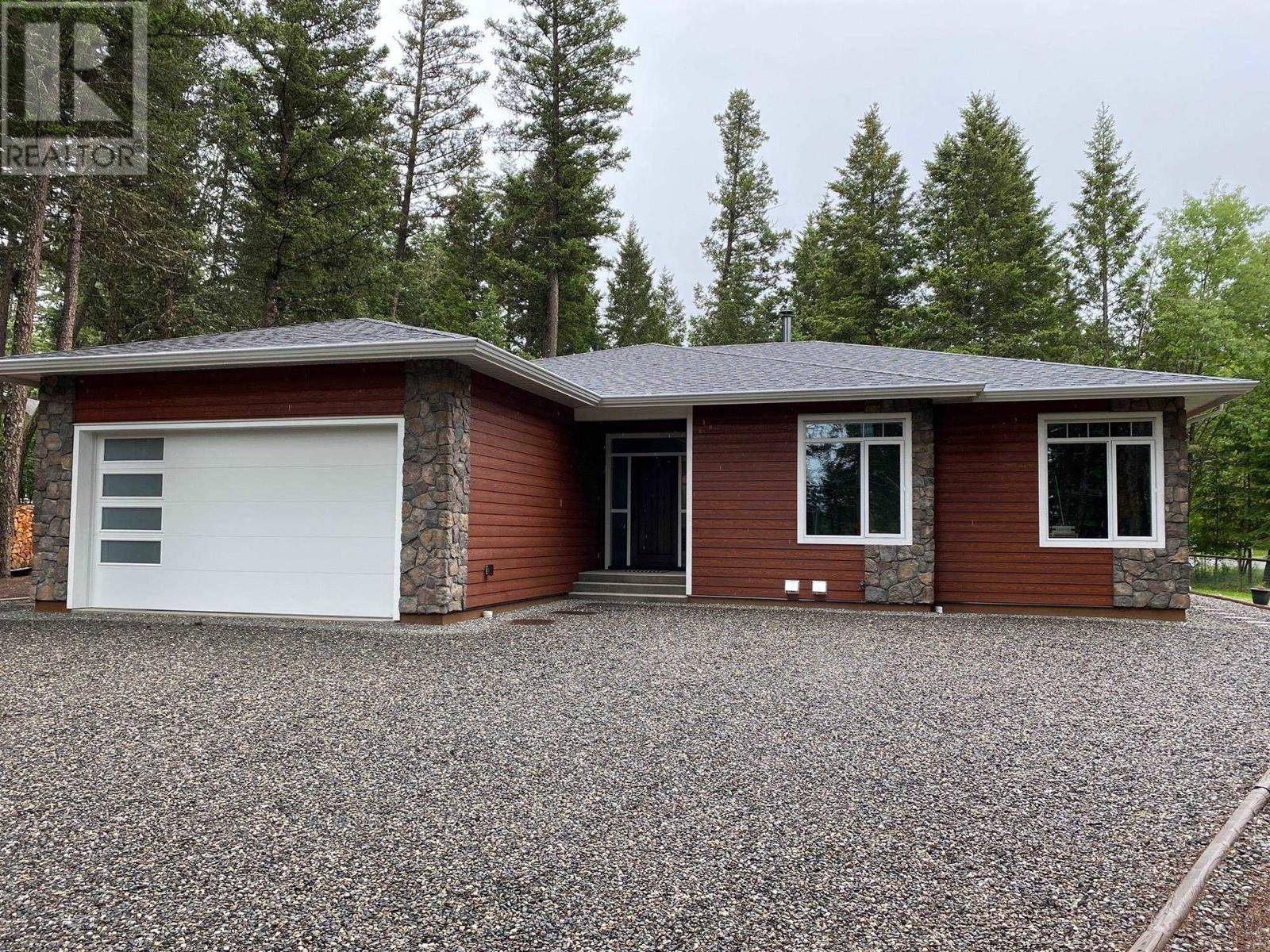 108 Mile Ranch, BC V0K2Z0,5330 ANNAHAM CRESCENT