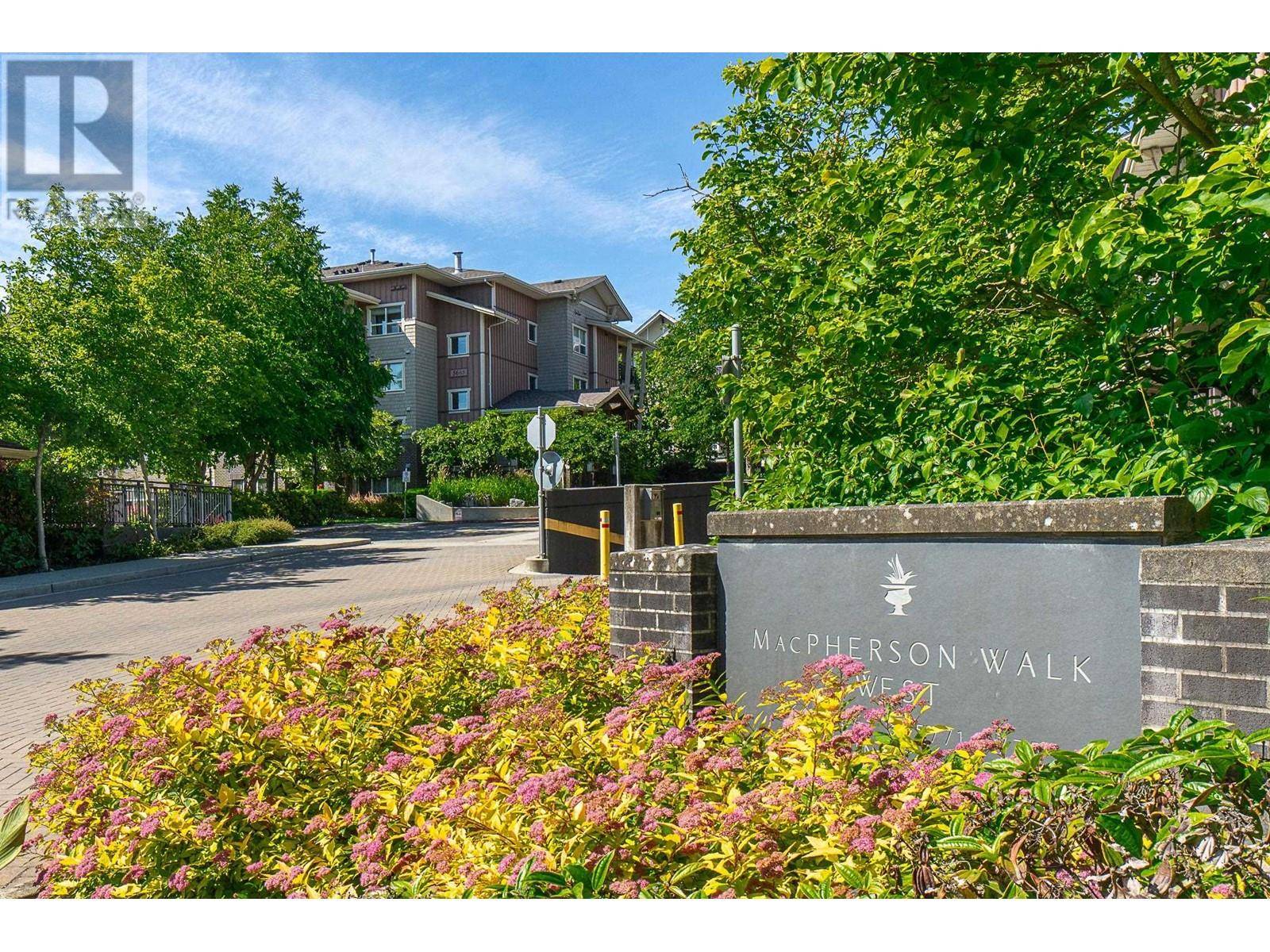 Burnaby, BC V5J0C4,5665 IRMIN ST #312