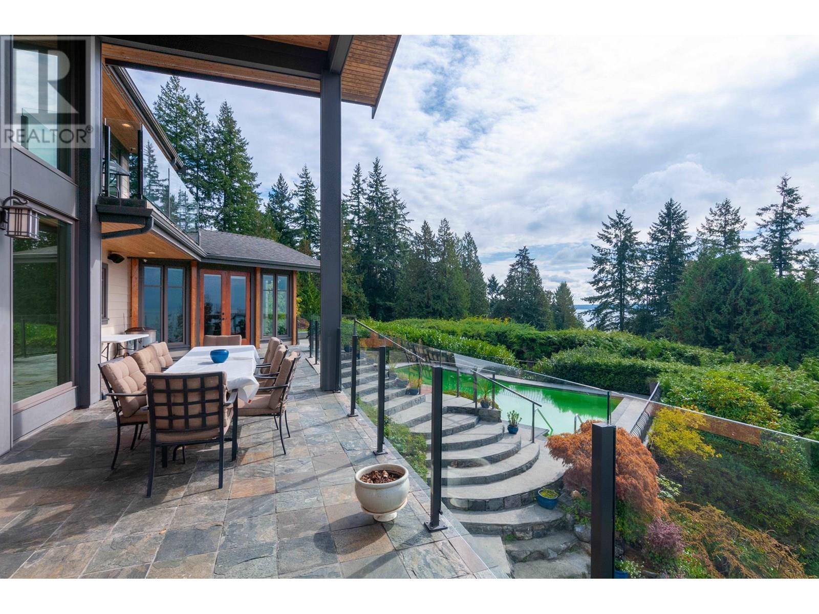 West Vancouver, BC V7V4P5,1408 31ST STREET