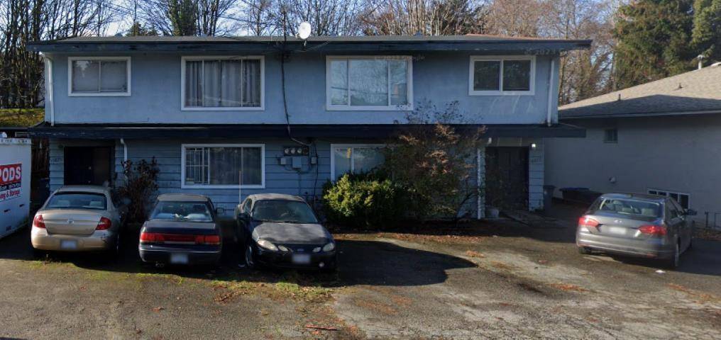 Surrey, BC V3T4A5,10875-10877 133A STREET