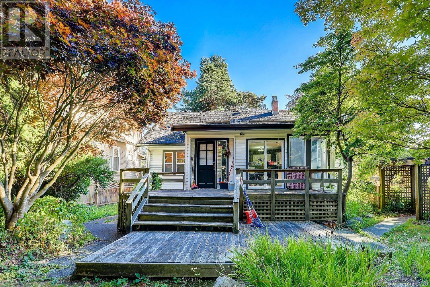 Vancouver, BC V6N2V7,3531 W 37TH AVENUE