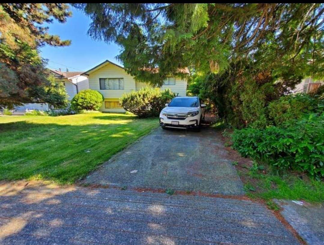 Delta, BC V4C1Y2,11862 80 AVENUE