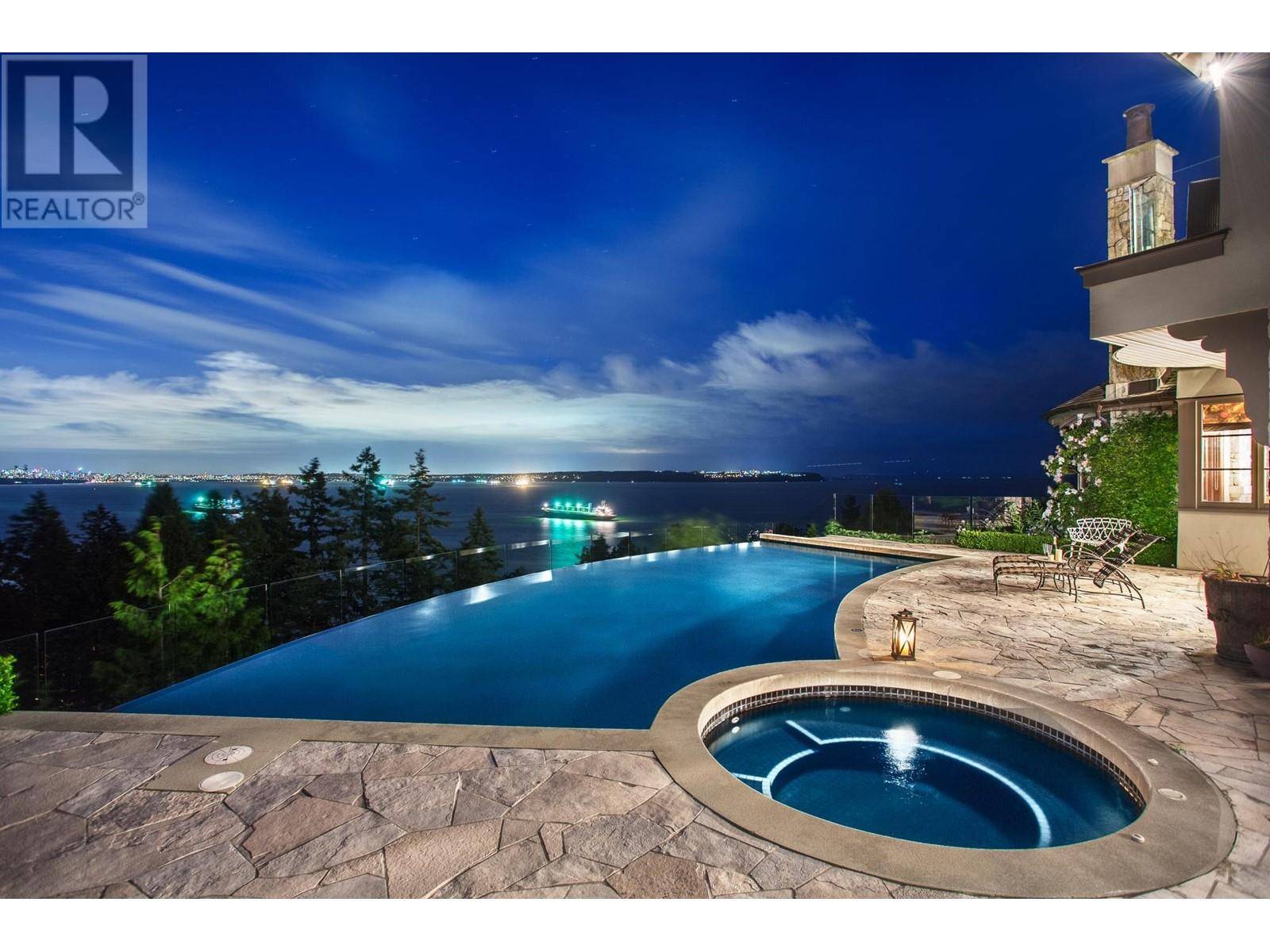 West Vancouver, BC V7W1H5,4672 CLOVELLY WALK