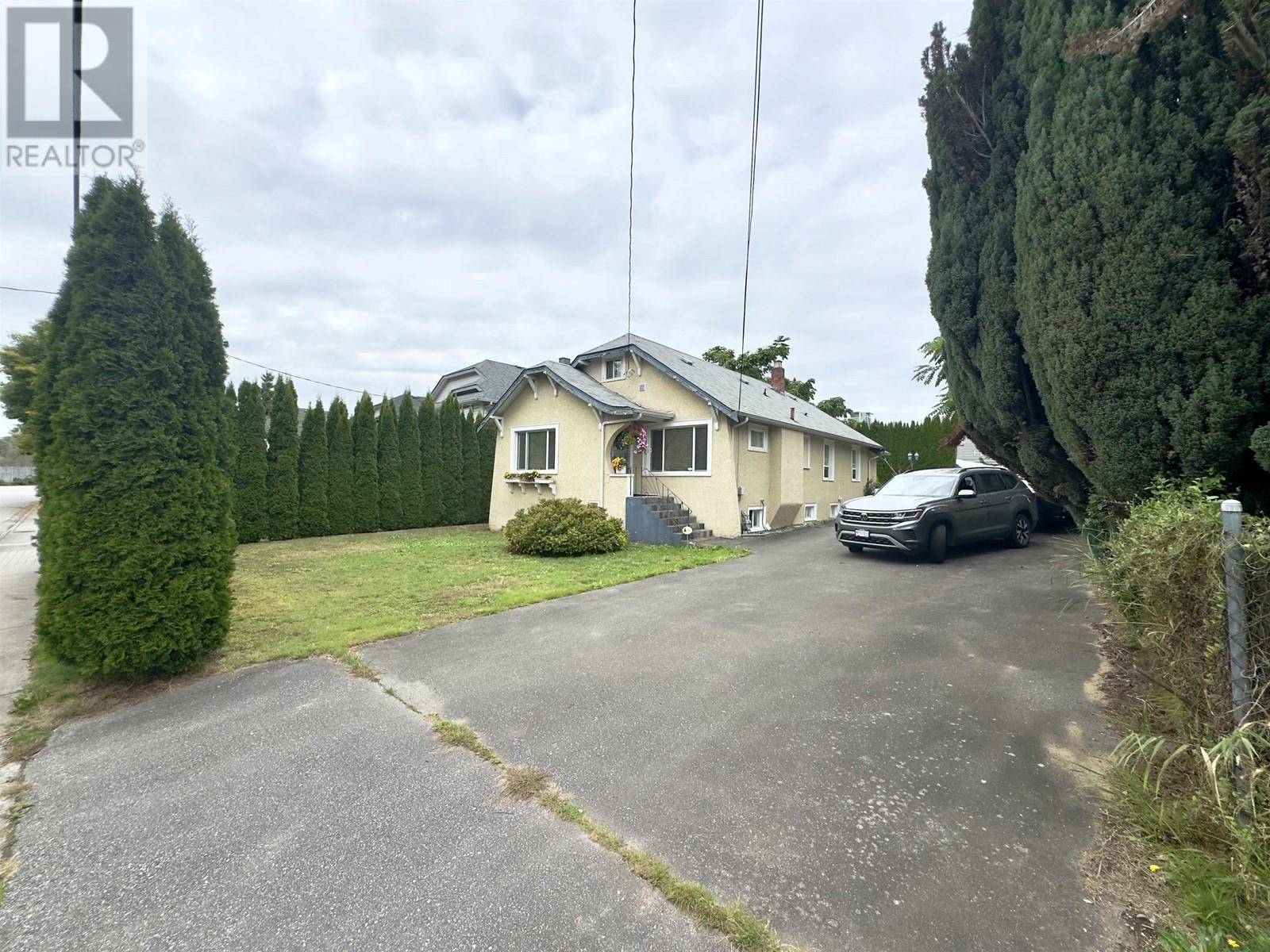 Coquitlam, BC V3K1T4,601 ALDERSON AVENUE