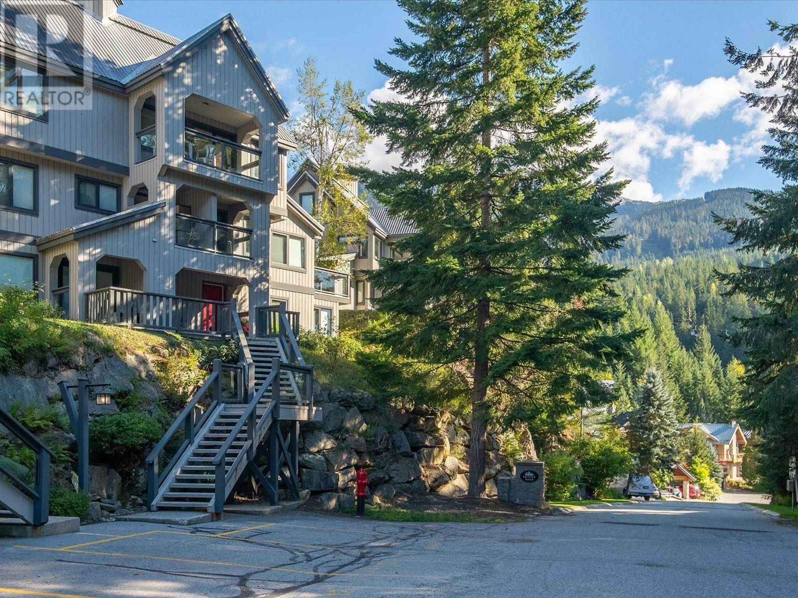 Whistler, BC V8E0A6,2556 SNOWRIDGE CRES #11