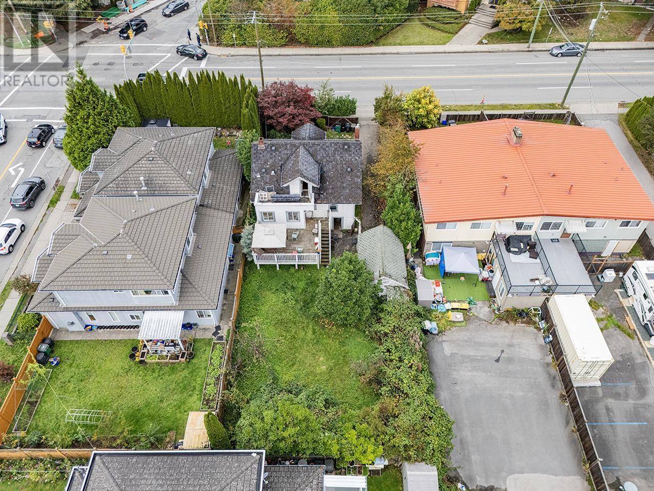 Burnaby, BC V5J1B3,4426 IMPERIAL STREET