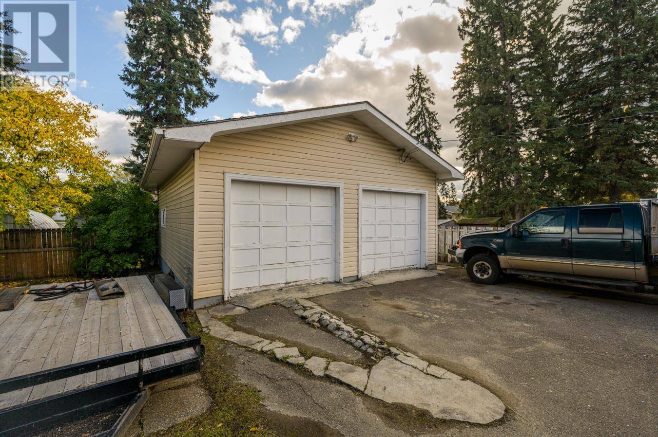 Prince George, BC V2L4Y1,2734 UPLAND STREET