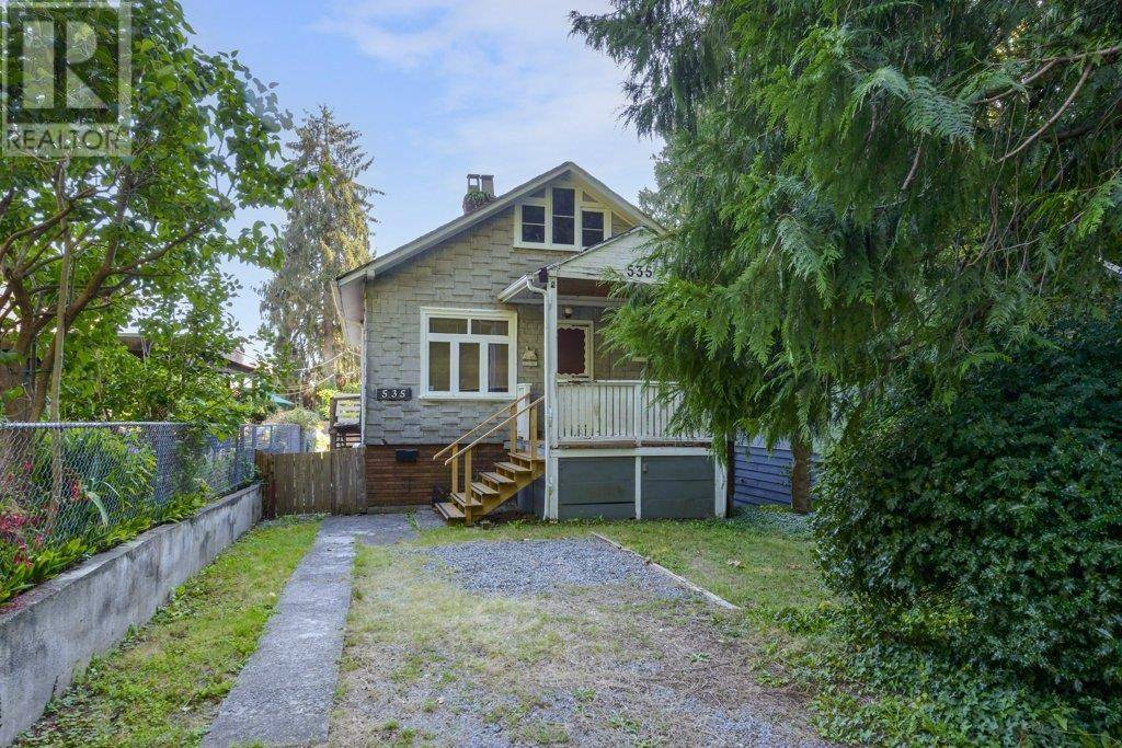 North Vancouver, BC V7M1S8,535 W 15TH STREET