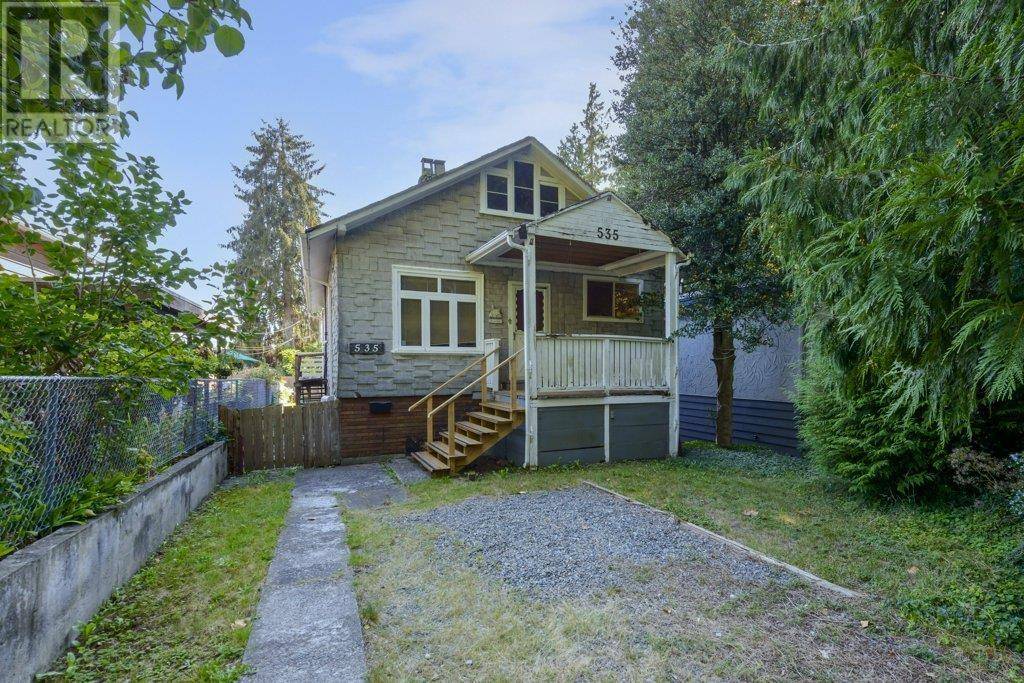 North Vancouver, BC V7M1S8,535 W 15TH STREET