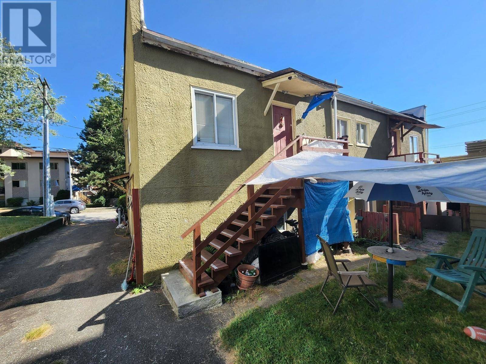 New Westminster, BC V3M2M8,1121 HAMILTON STREET