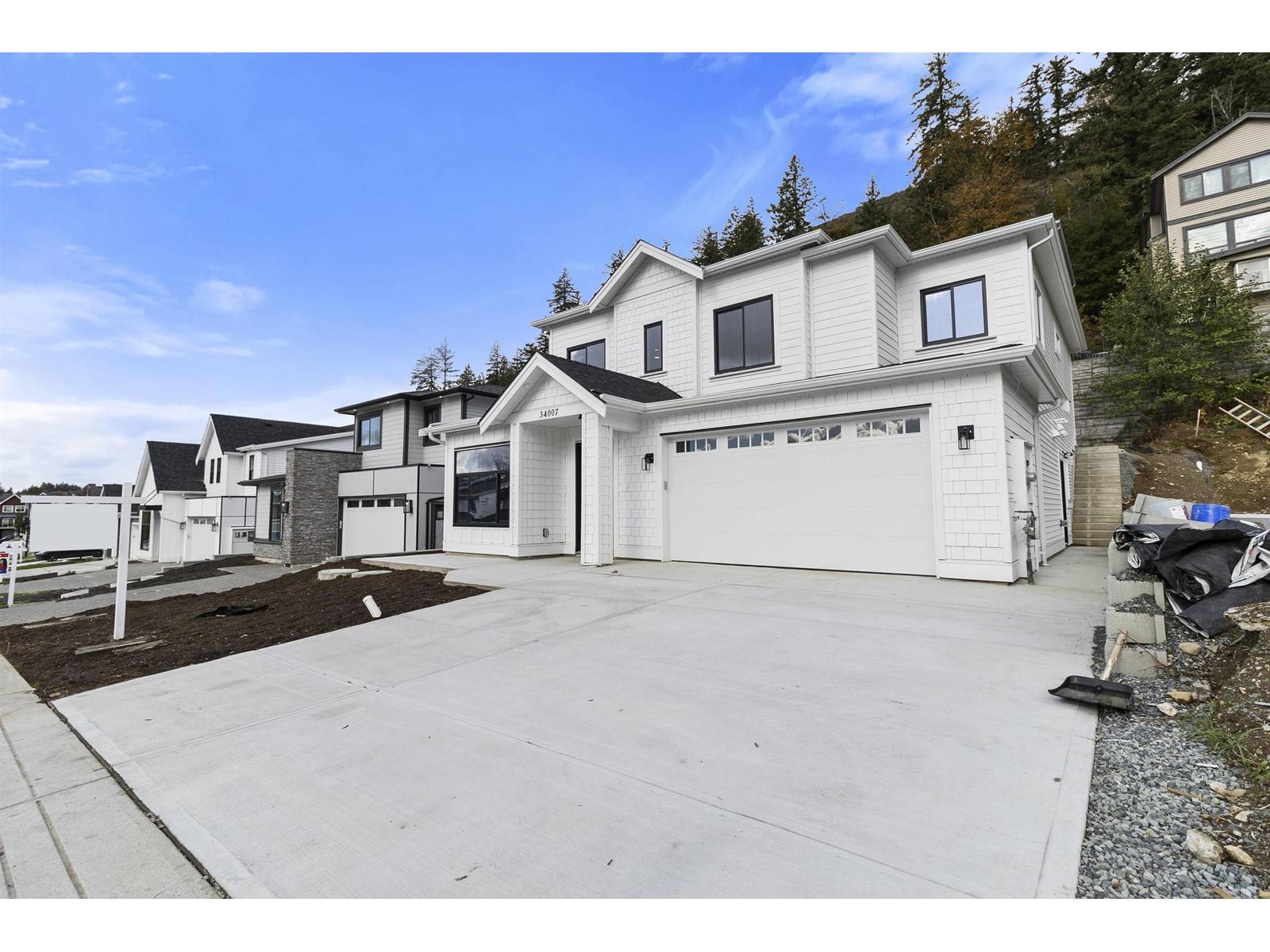 Mission, BC V2V6B2,34007 BARKER COURT