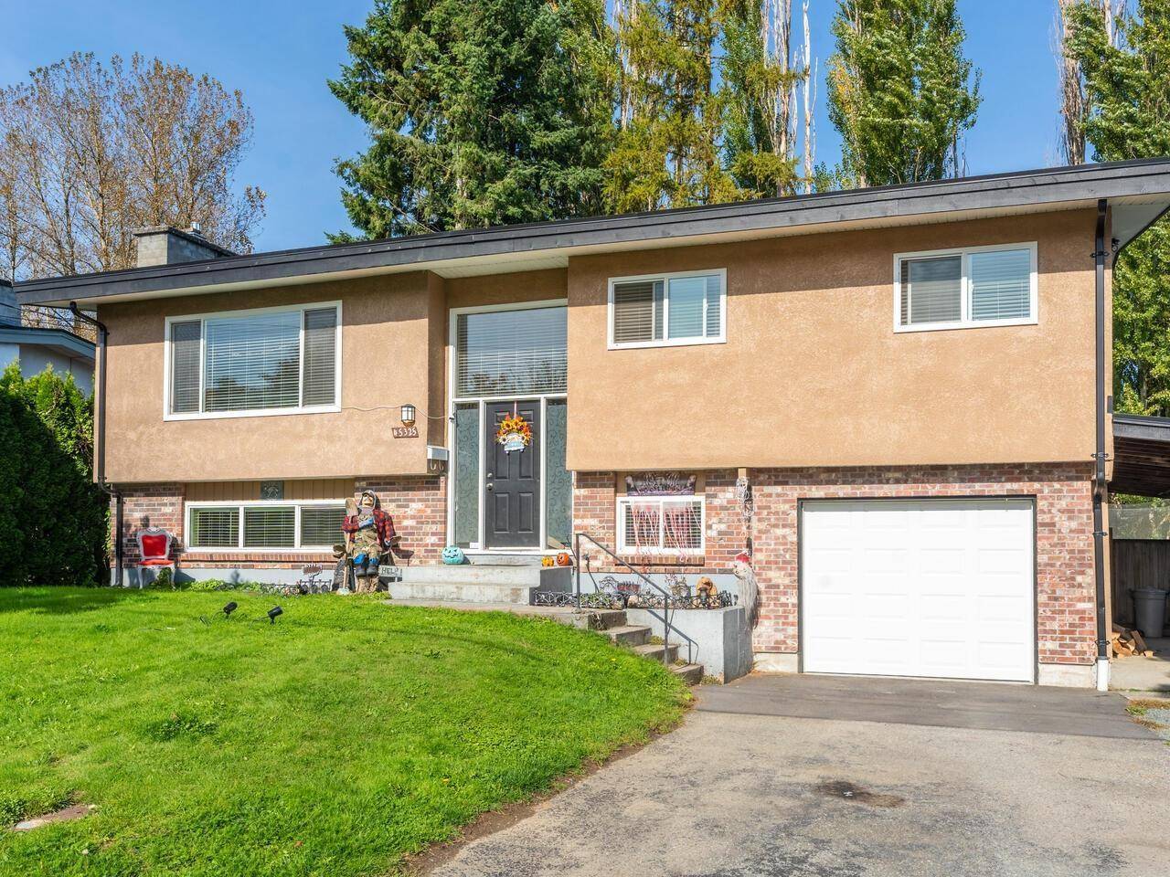 Chilliwack, BC V2P1V8,45325 AMADIS CRESCENT