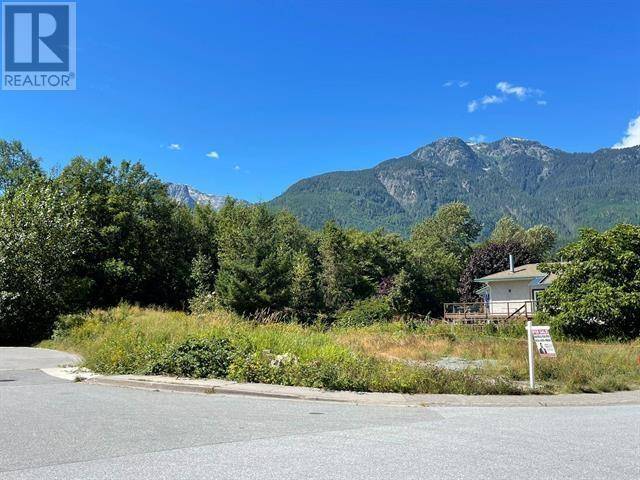 Squamish, BC V0N1H0,1585 EAGLE RUN DR #Lot B