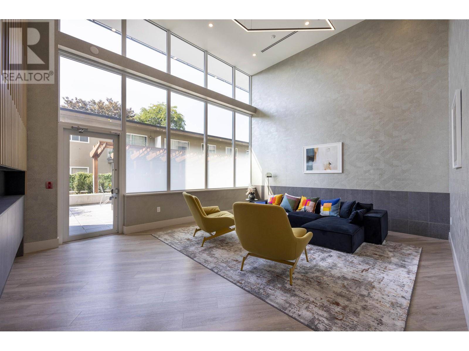 Burnaby, BC V5H0K9,6537 TELFORD AVE #3304