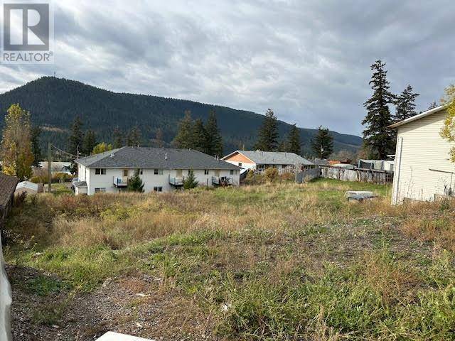 Williams Lake, BC V2G1Y2,1153 N THIRD AVENUE