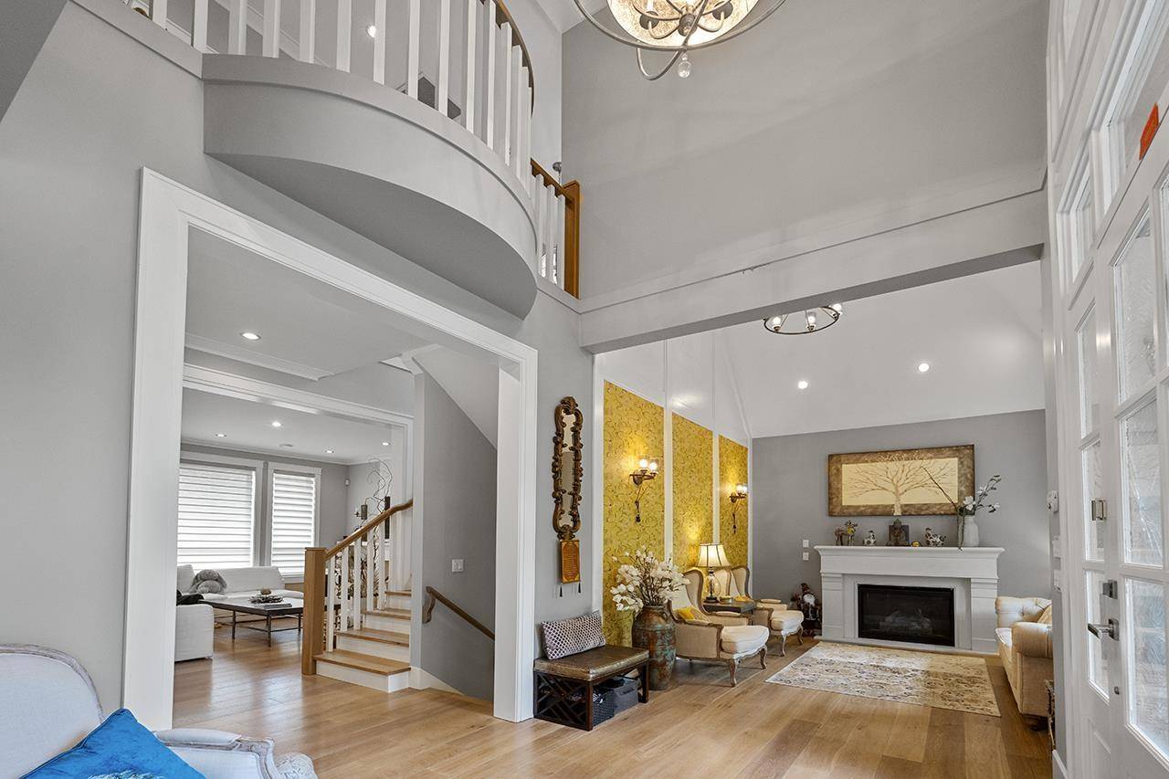 Surrey, BC V3Z1X4,3840 156A STREET