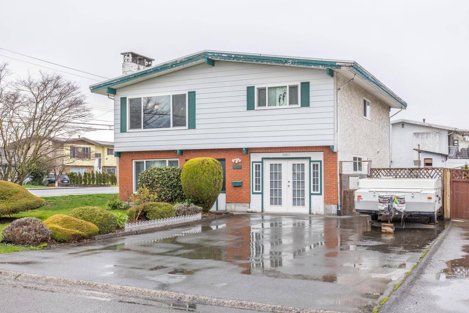 Chilliwack, BC V2P6R3,8809 WALTERS STREET