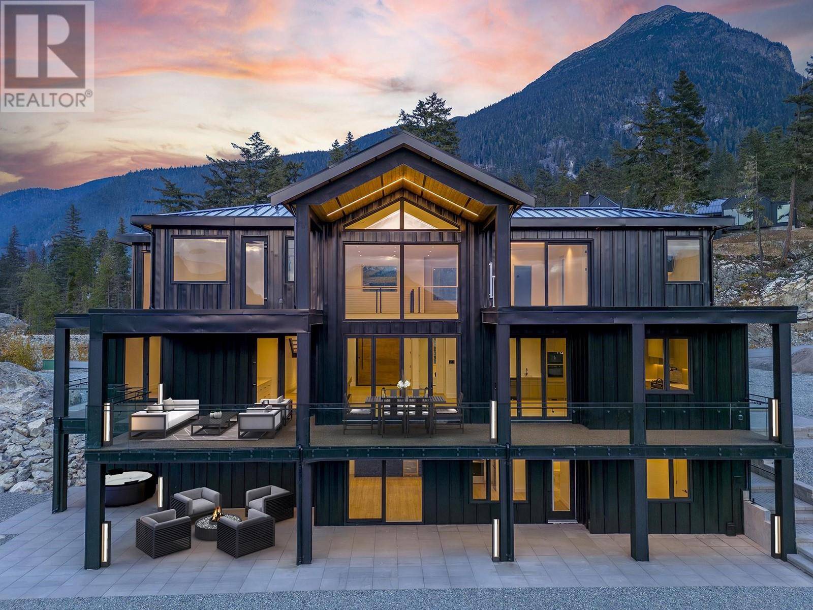 Whistler, BC V8E1M1,9333 WARBLER WAY