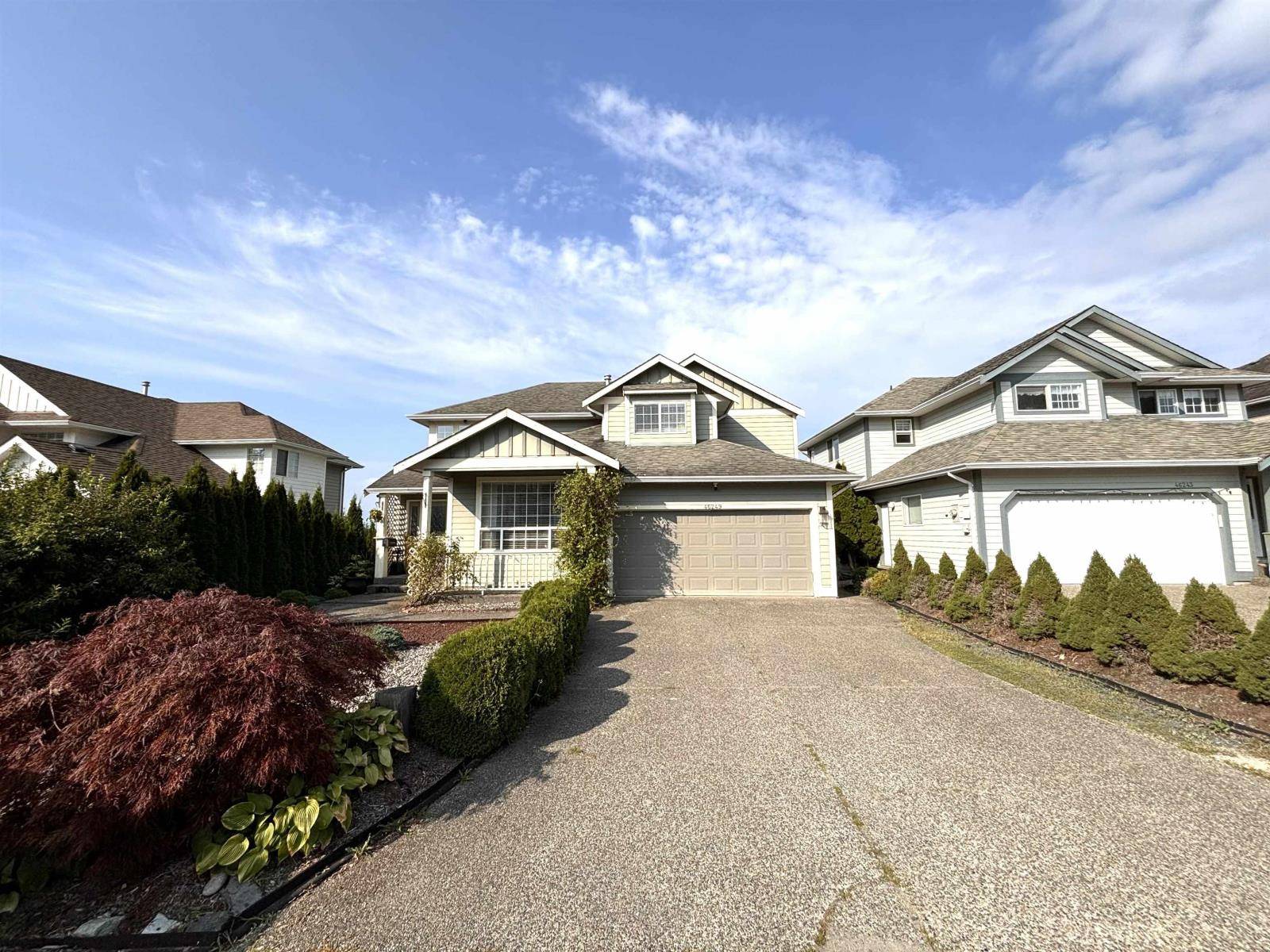 Chilliwack, BC V2R5S8,46249 DANIEL DRIVE