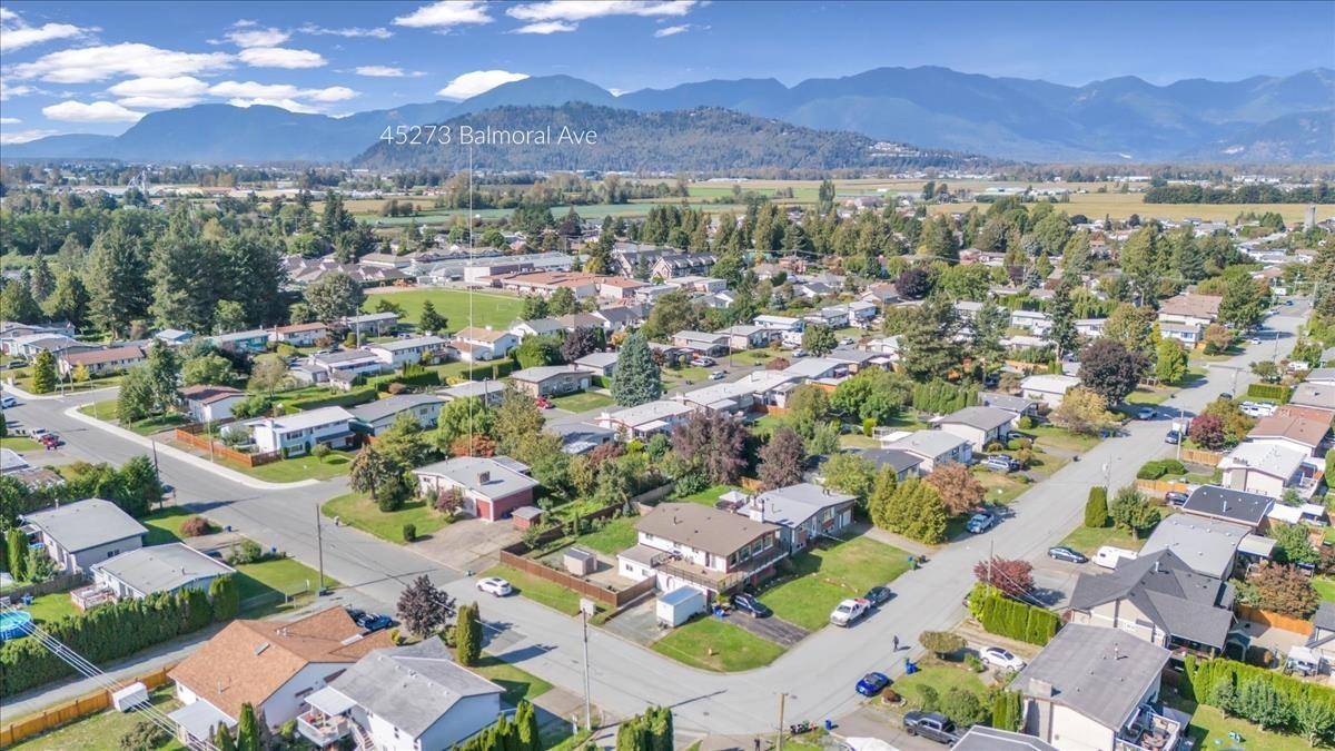 Chilliwack, BC V2R3G9,45273 BALMORAL AVENUE