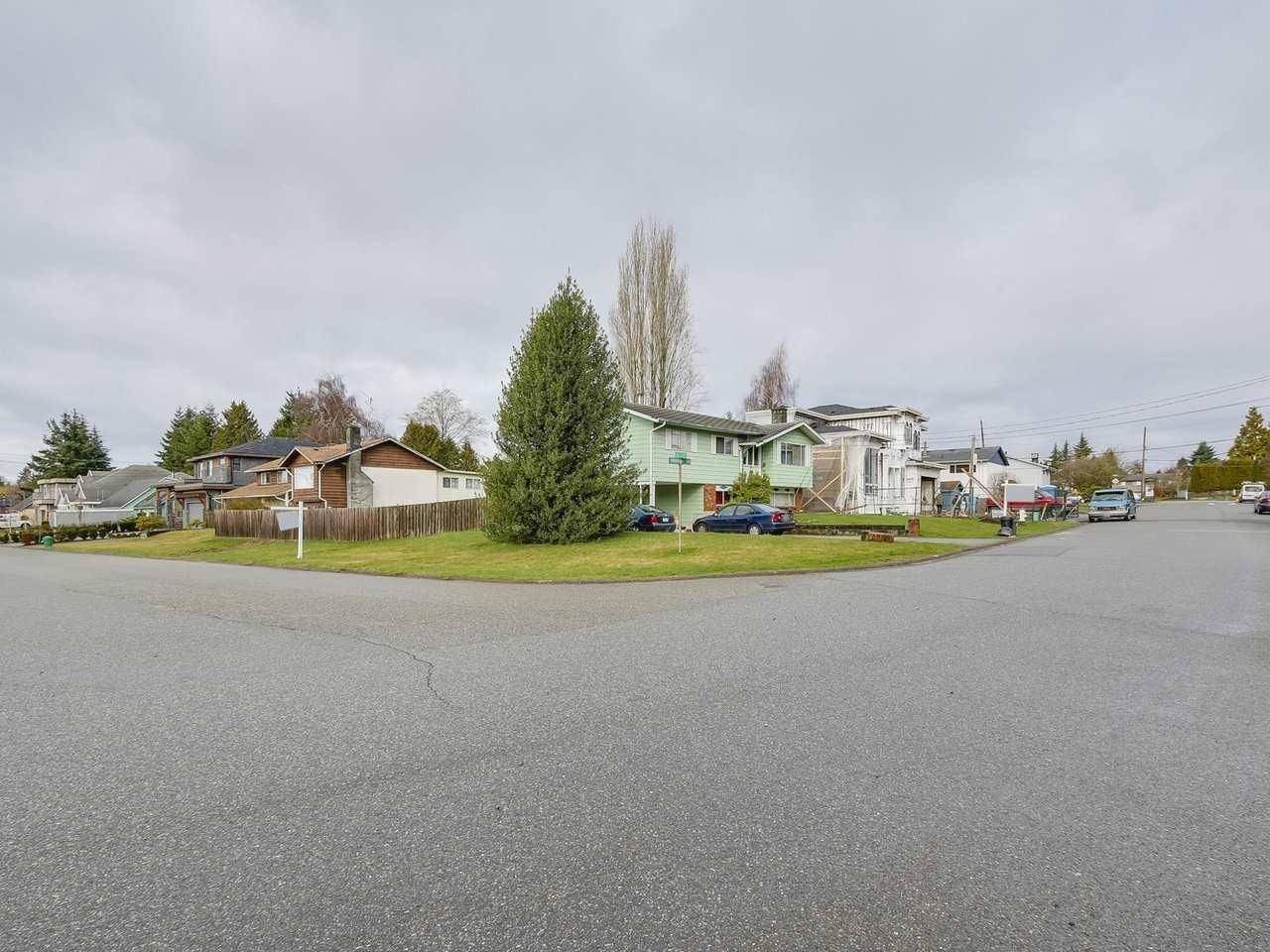 Delta, BC V4C5E1,7875 SWANSON DRIVE