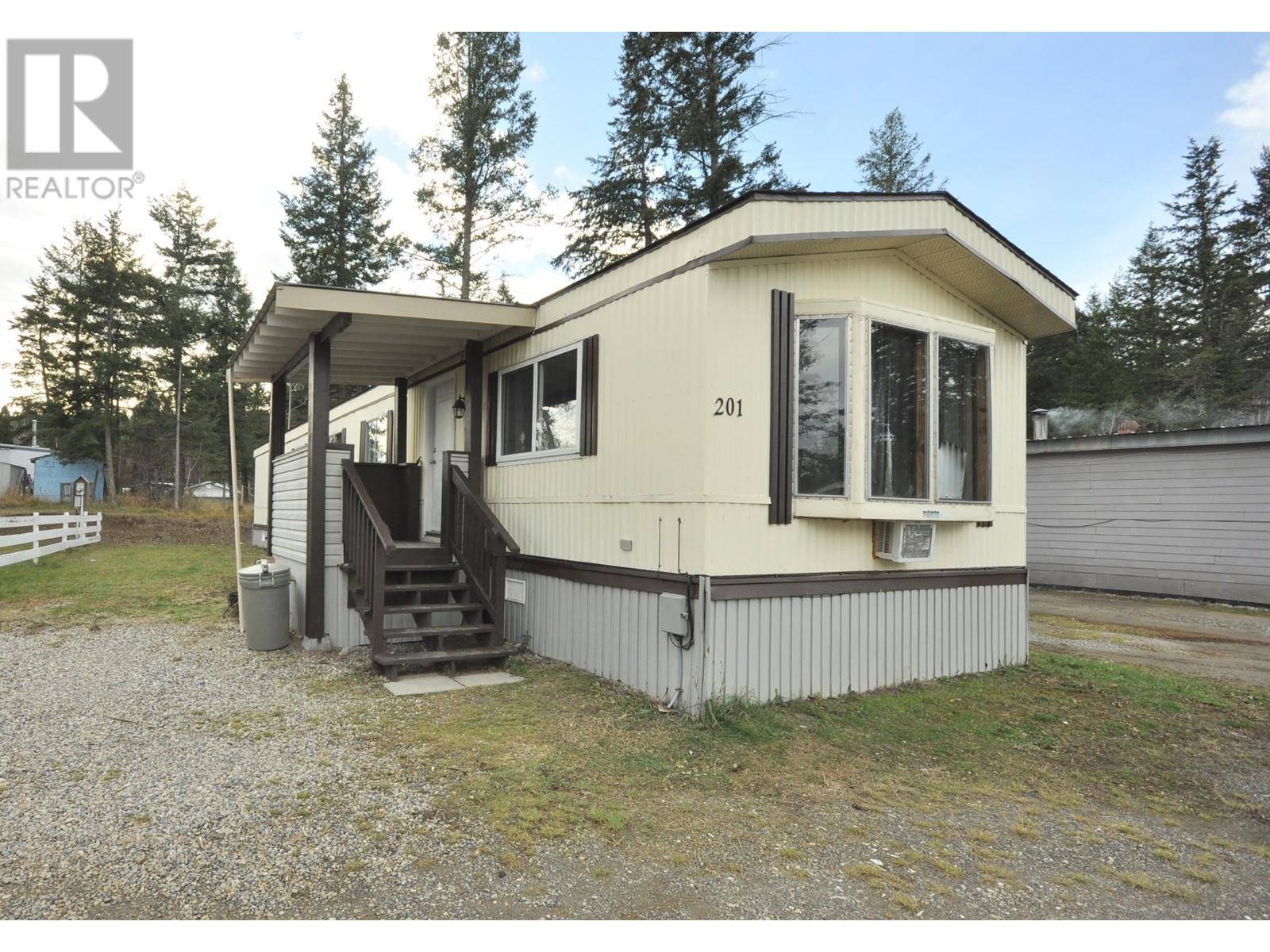 Williams Lake, BC V2G3H3,1427 DOG CREEK RD #201