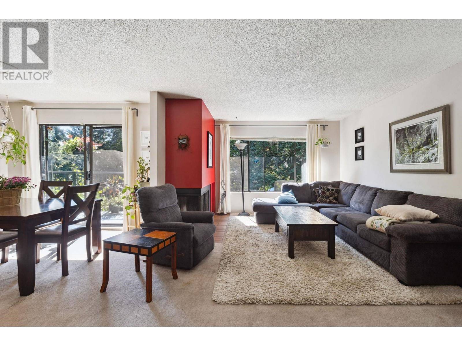 North Vancouver, BC V7K2Z6,3394 WILLIAM AVENUE