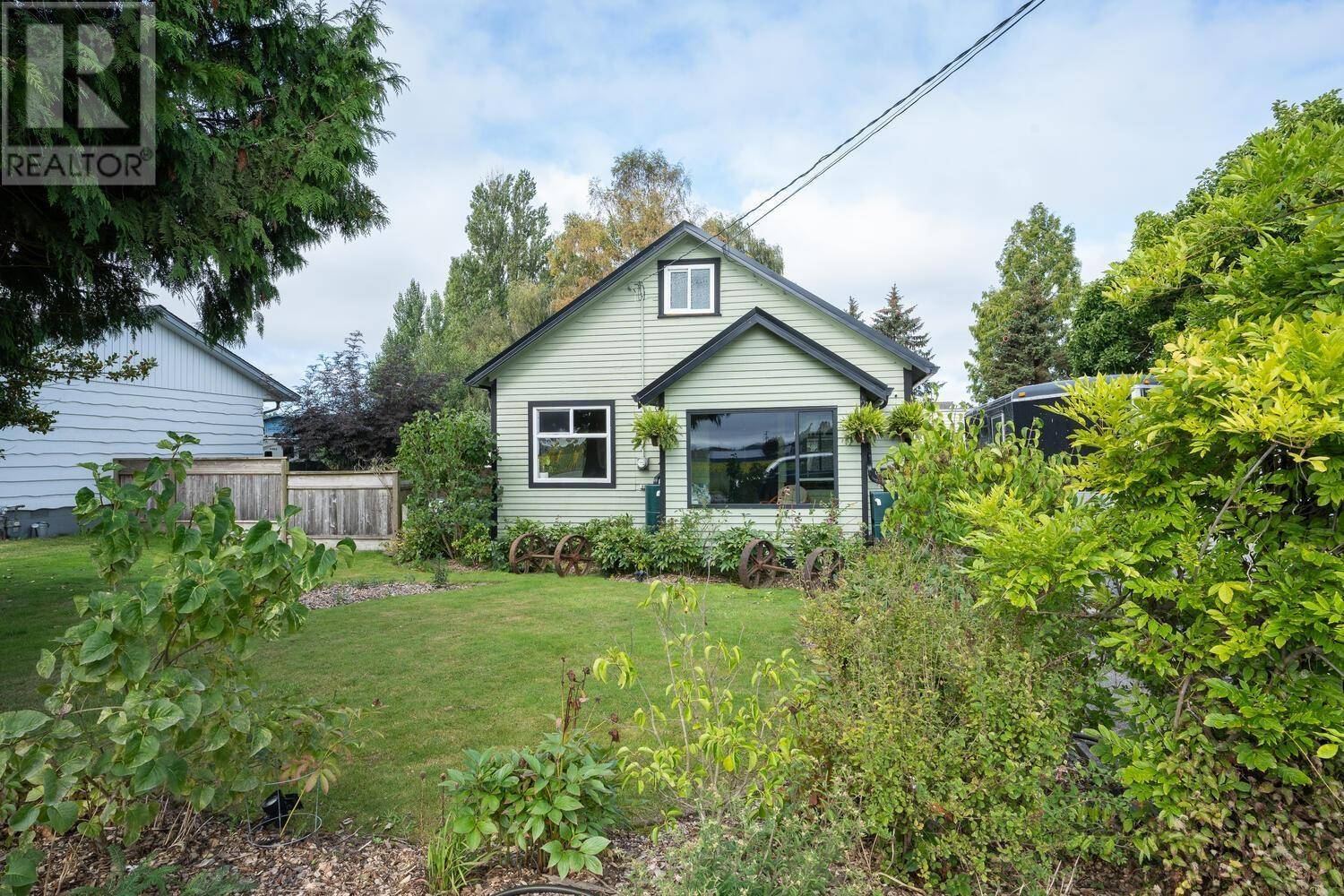 Delta, BC V4K2K8,4423 41B STREET