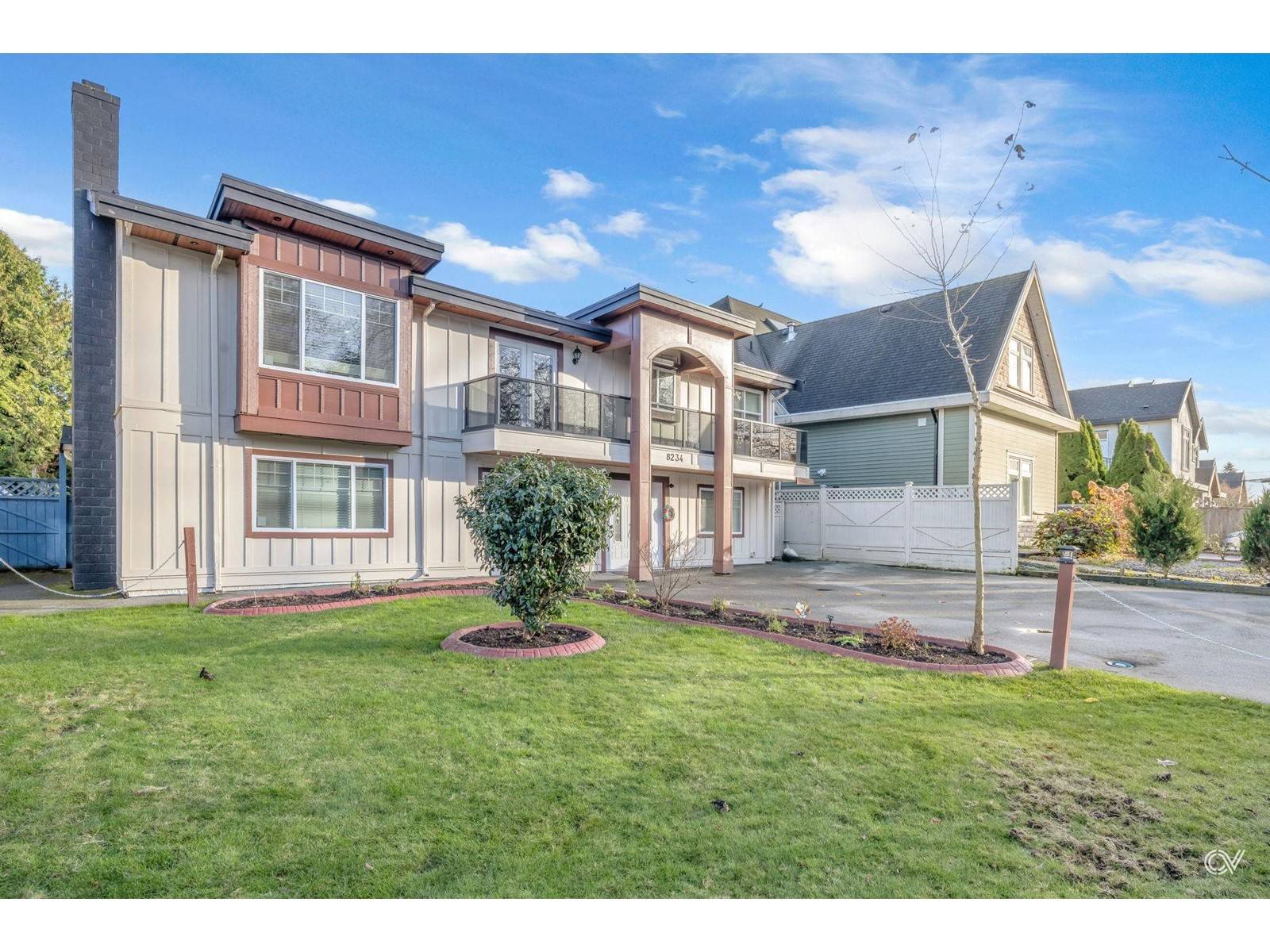 Surrey, BC V3W9B5,8234 122A STREET