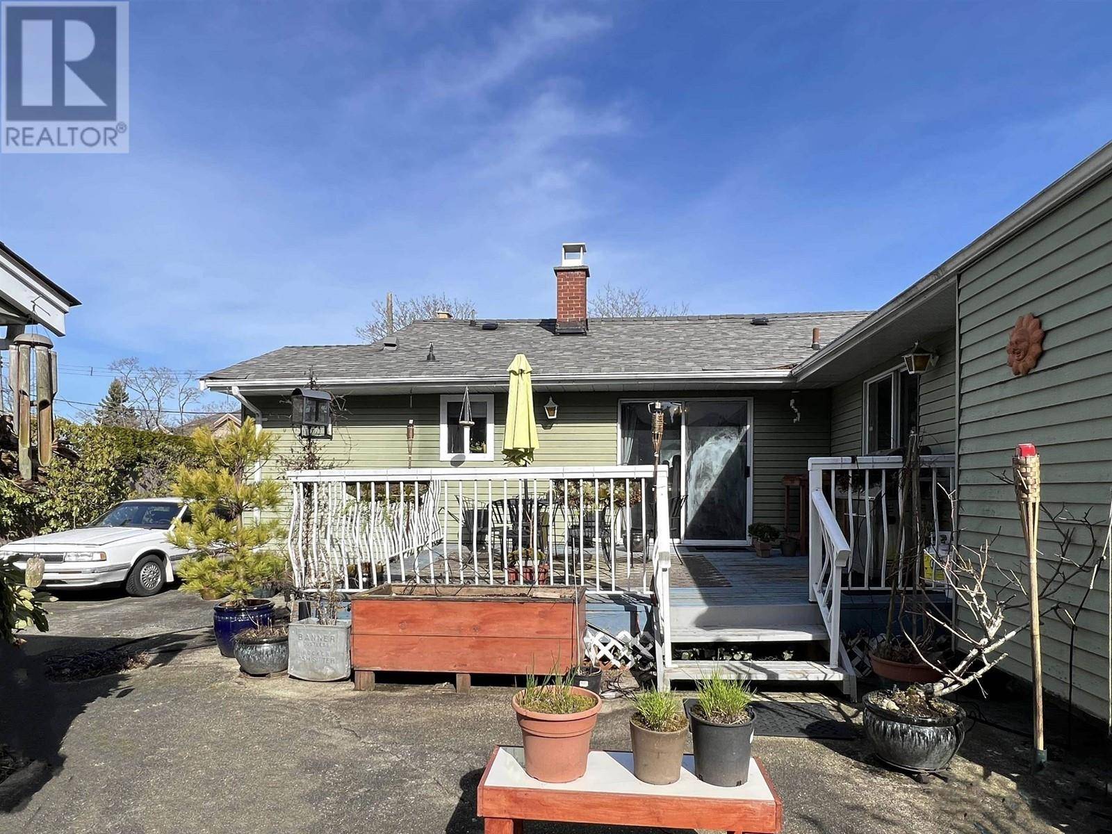 Richmond, BC V6Y1B5,8520 ROBINSON ROAD