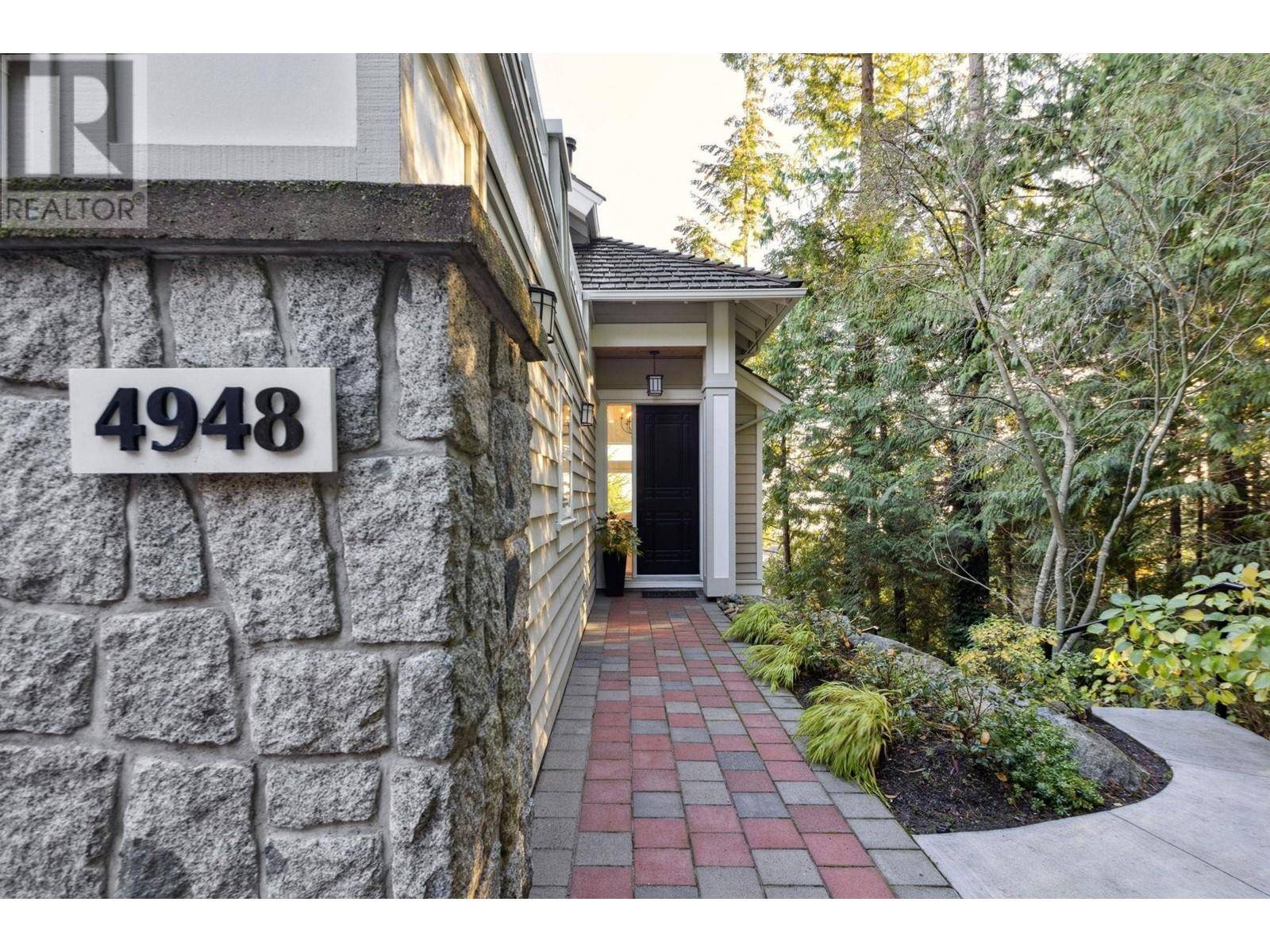 West Vancouver, BC V7W3H7,4948 EDENDALE LANE