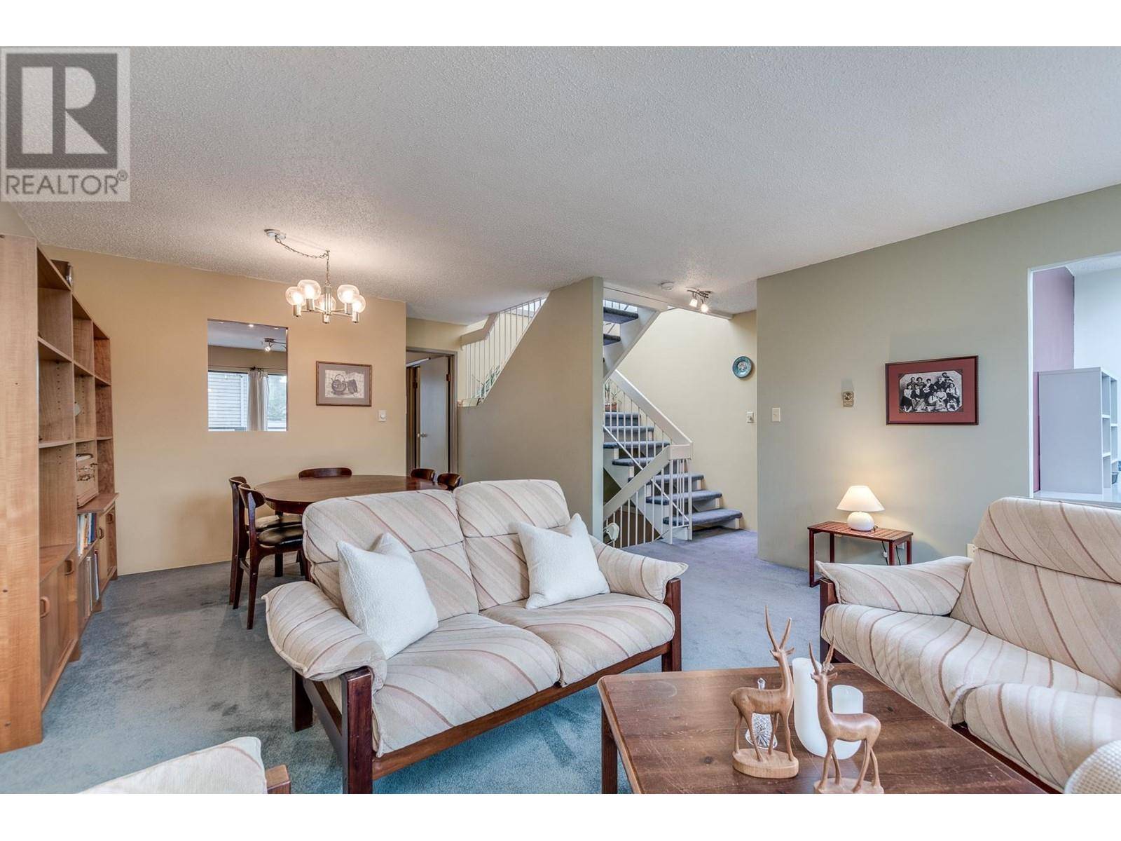 North Vancouver, BC V7M2S4,13 1434 MAHON AVENUE