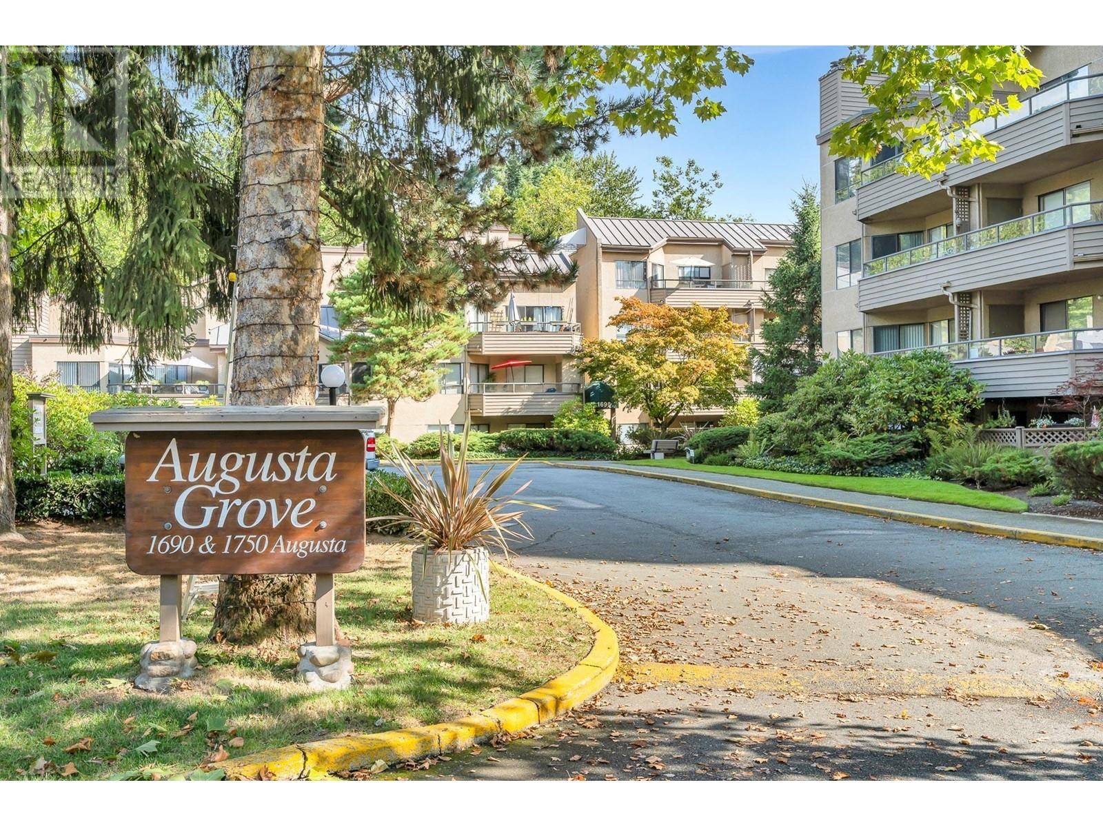 Burnaby, BC V5A2V6,1690 AUGUSTA AVE #205